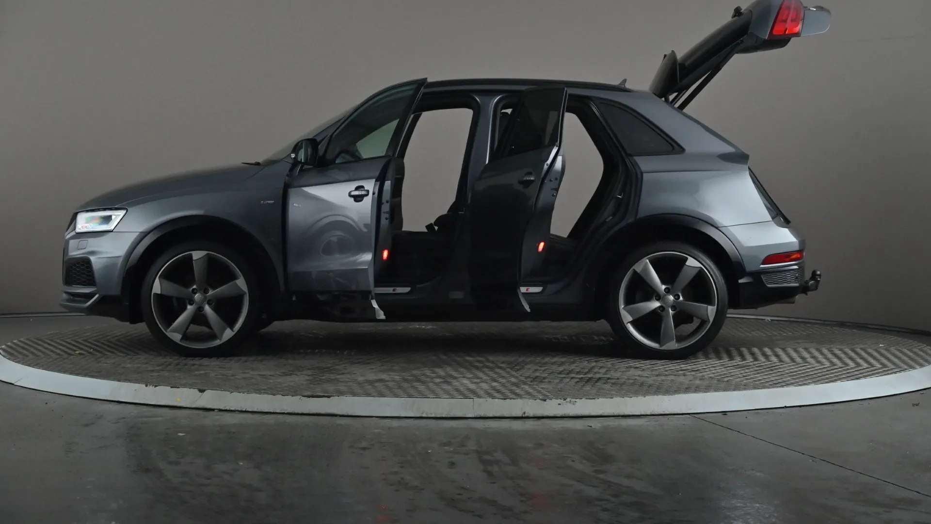 2017 AUDI Q3 2017 AUDI Q3
