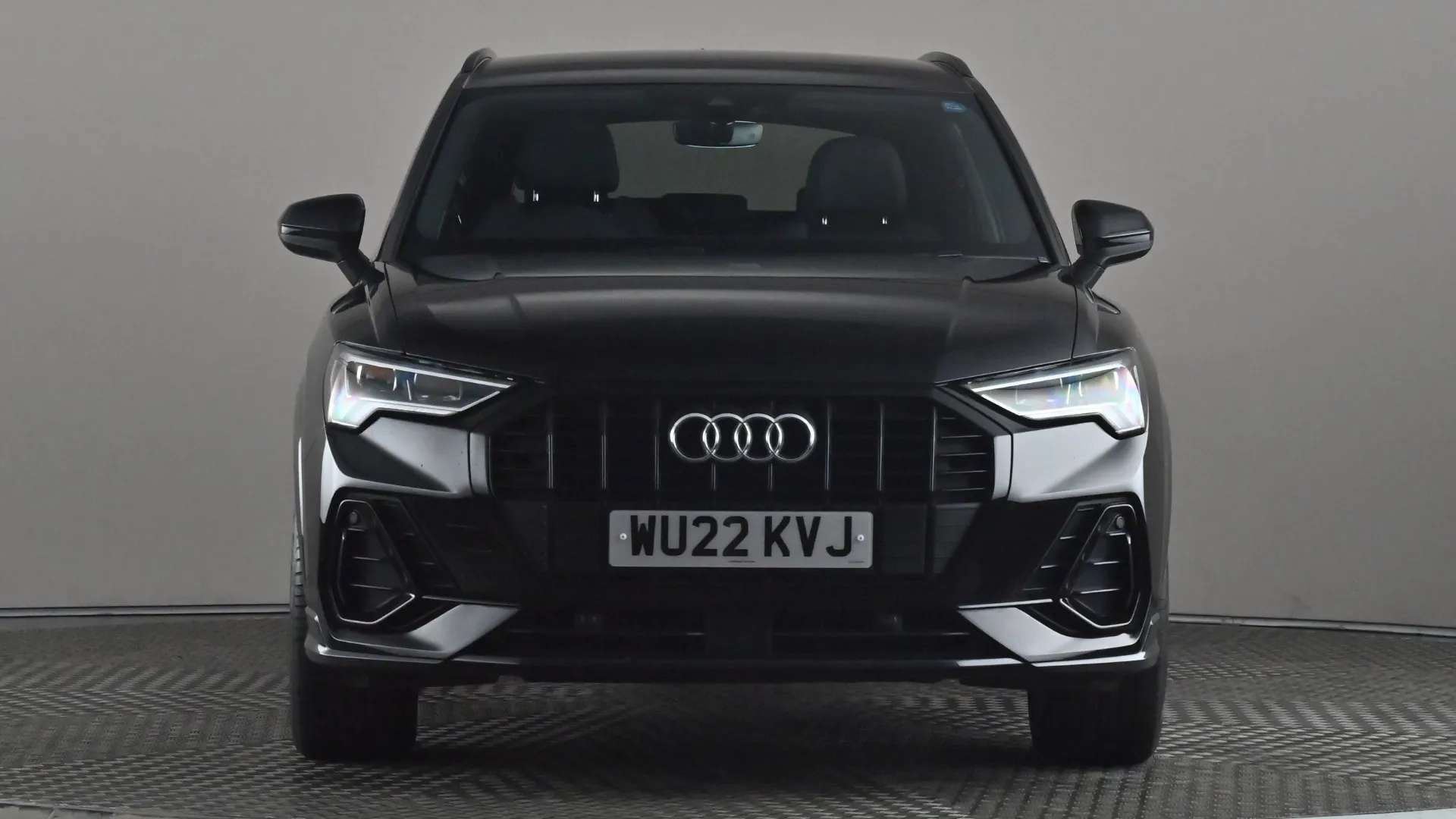 A 2022 AUDI Q3 35 TFSI Black Edition A 2022 AUDI Q3 35 TFSI Black Edition