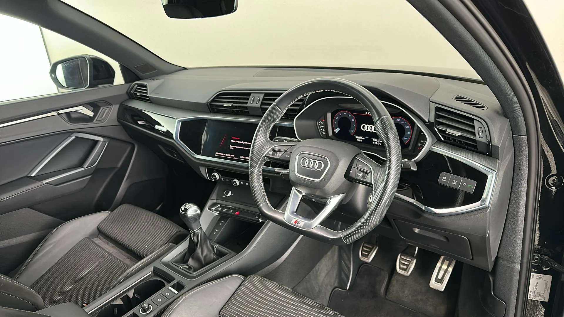 2022 AUDI Q3 2022 AUDI Q3