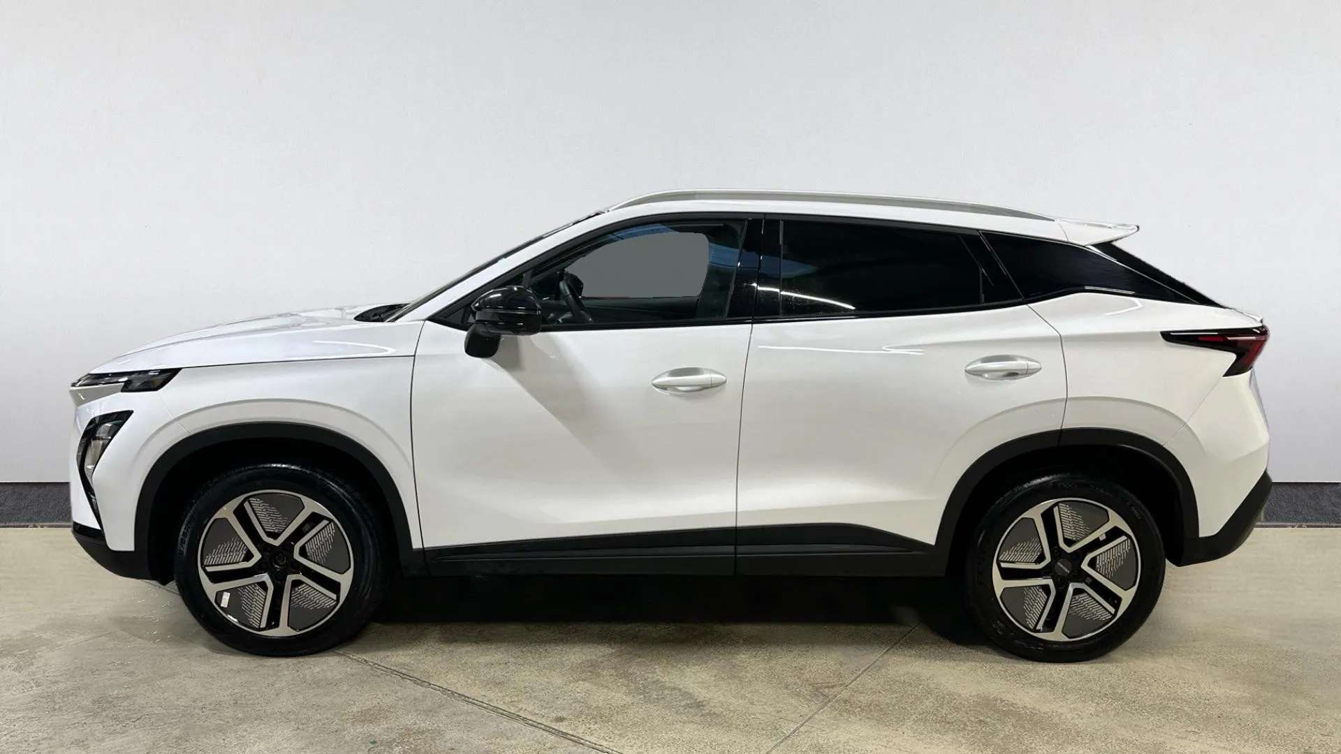 A 2024 OMODA 5 150KW Noble 61kWh Auto A 2024 OMODA 5 150KW Noble 61kWh Auto