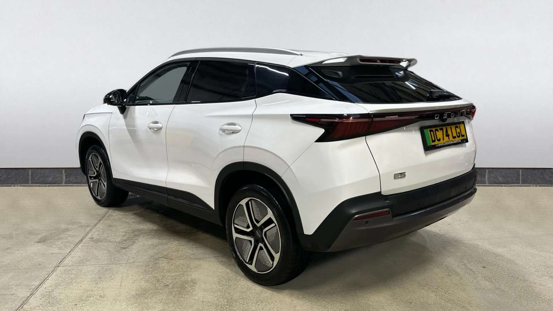 A 2024 OMODA 5 150KW Noble 61kWh Auto A 2024 OMODA 5 150KW Noble 61kWh Auto