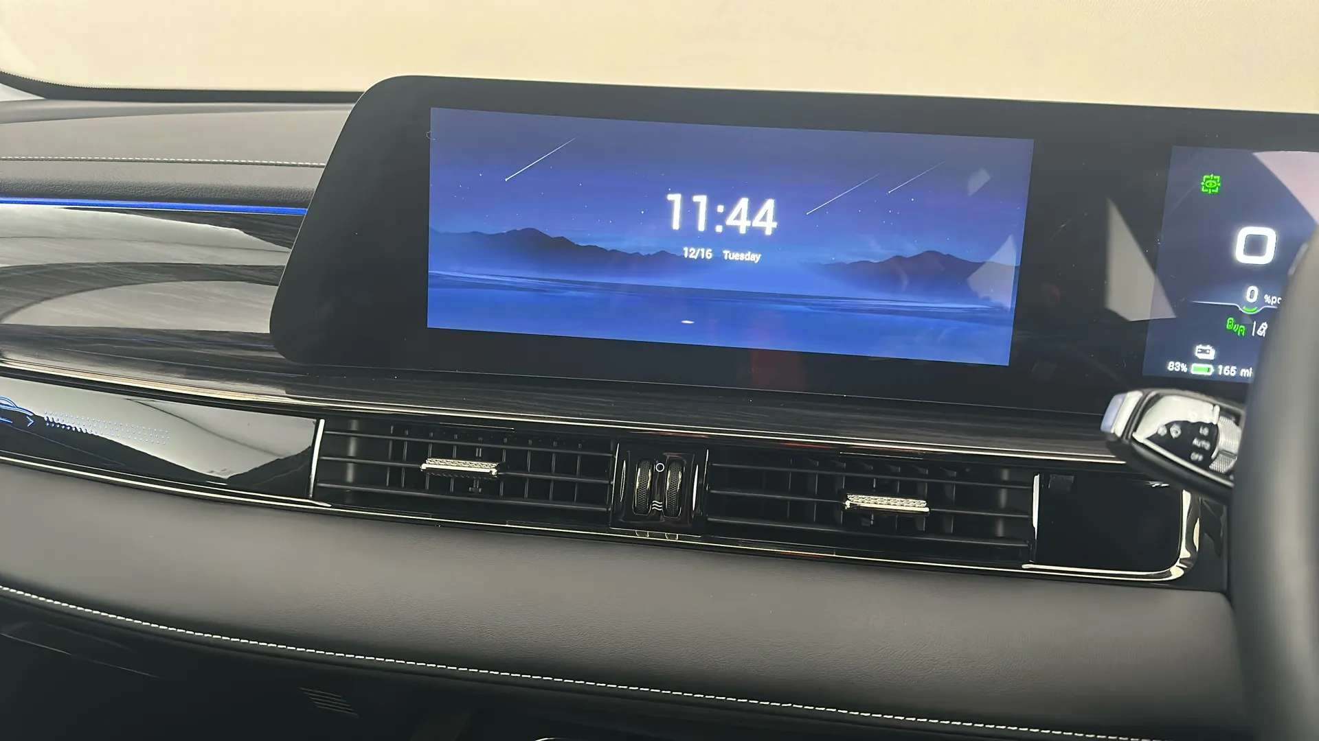 2025 OMODA 5 2025 OMODA 5