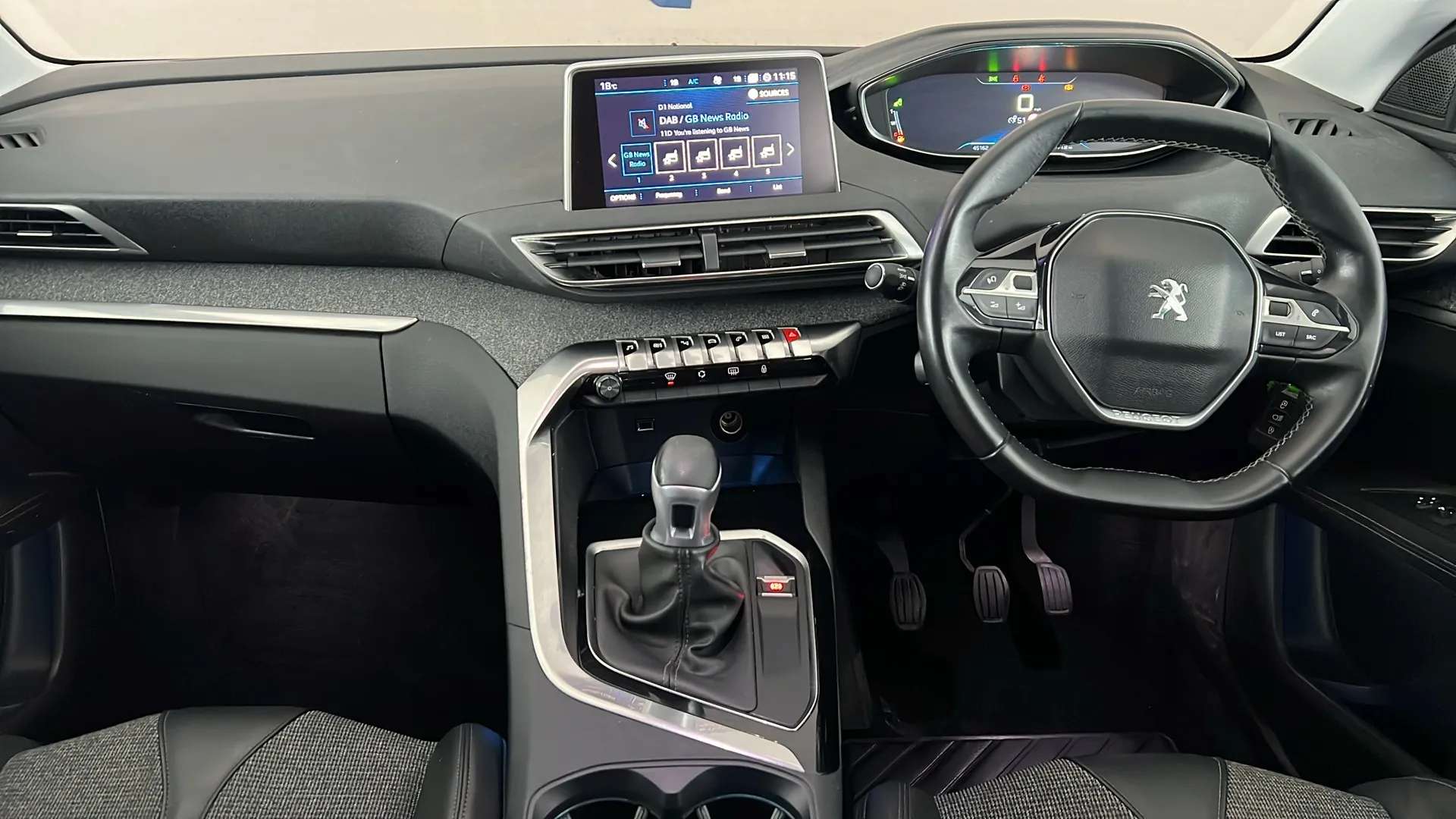 2018 PEUGEOT 3008 2018 PEUGEOT 3008