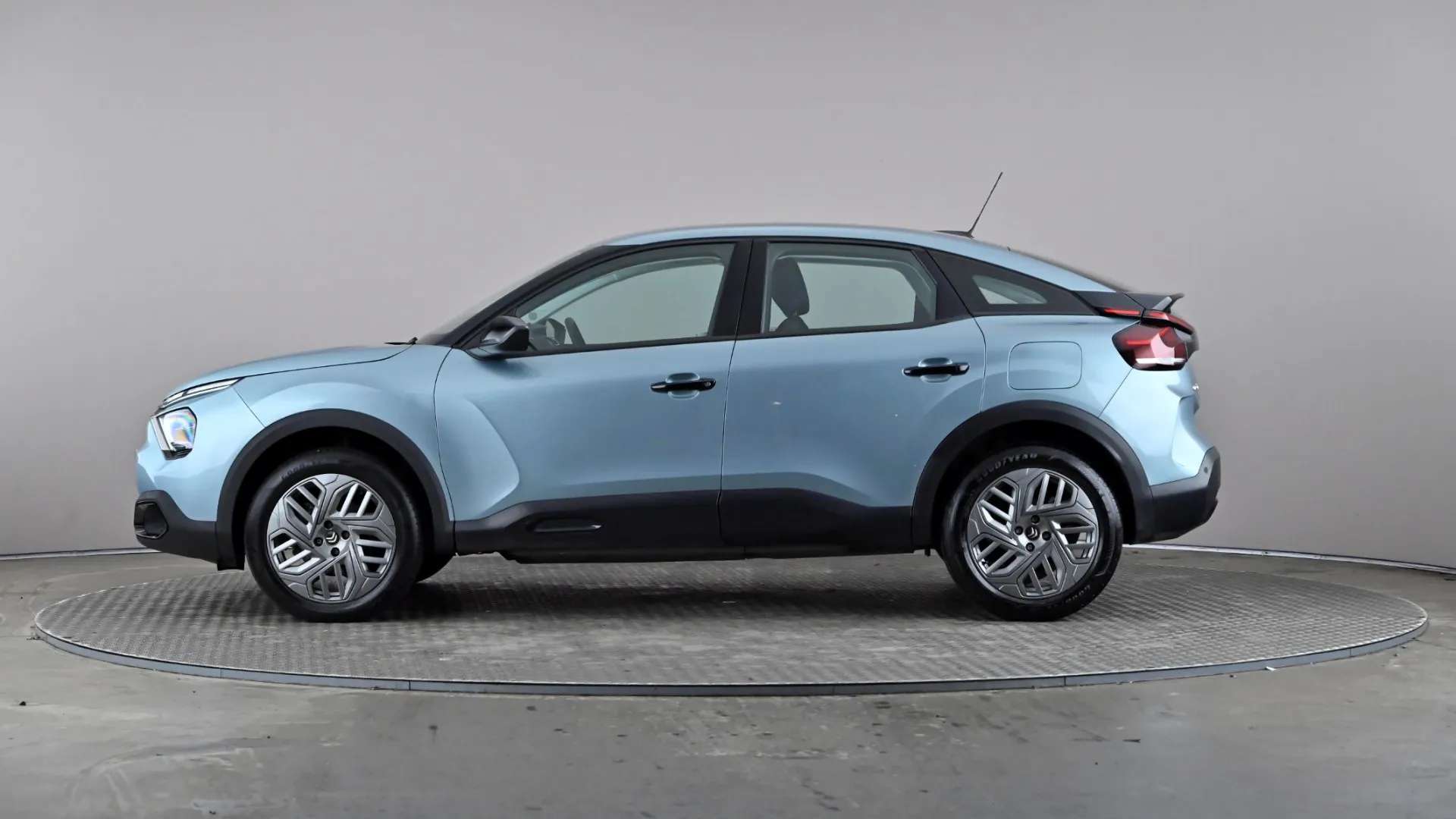 A 2022 CITROEN C4 1.5 BlueHDi Sense A 2022 CITROEN C4 1.5 BlueHDi Sense