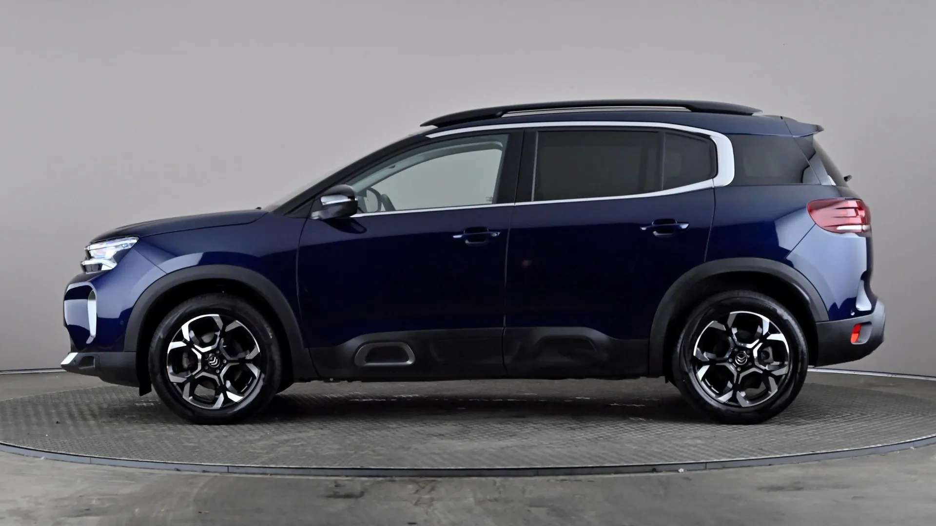 A 2023 CITROEN C5 AIRCROSS 1.5 BlueHDi Shine A 2023 CITROEN C5 AIRCROSS 1.5 BlueHDi Shine