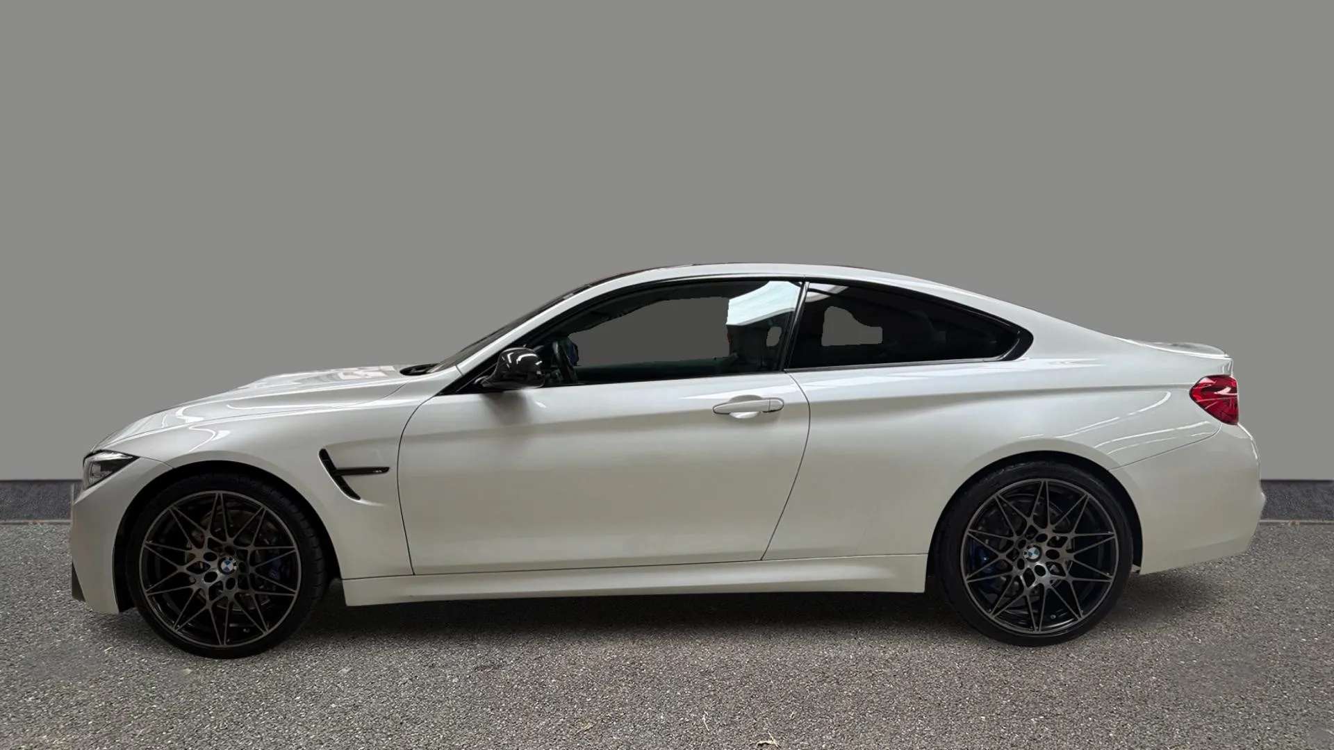 2017 BMW M4 2017 BMW M4