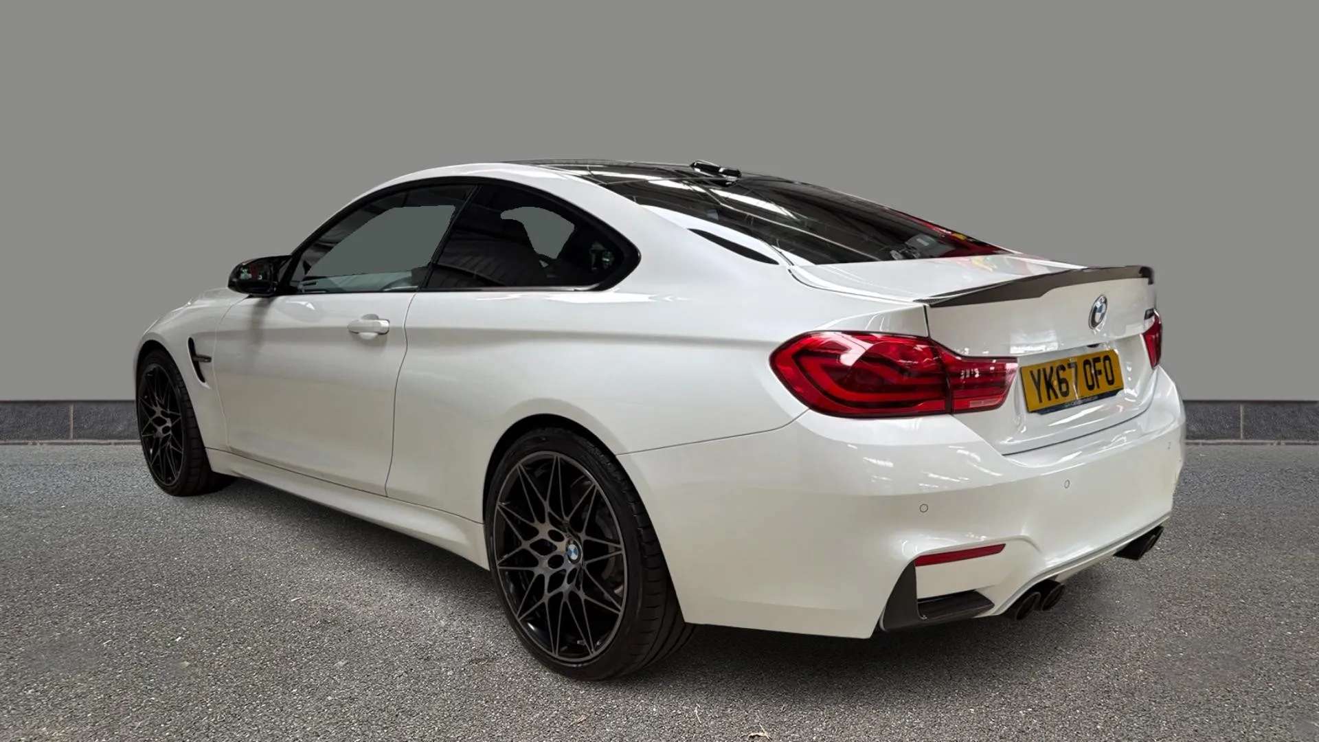 2017 BMW M4 2017 BMW M4