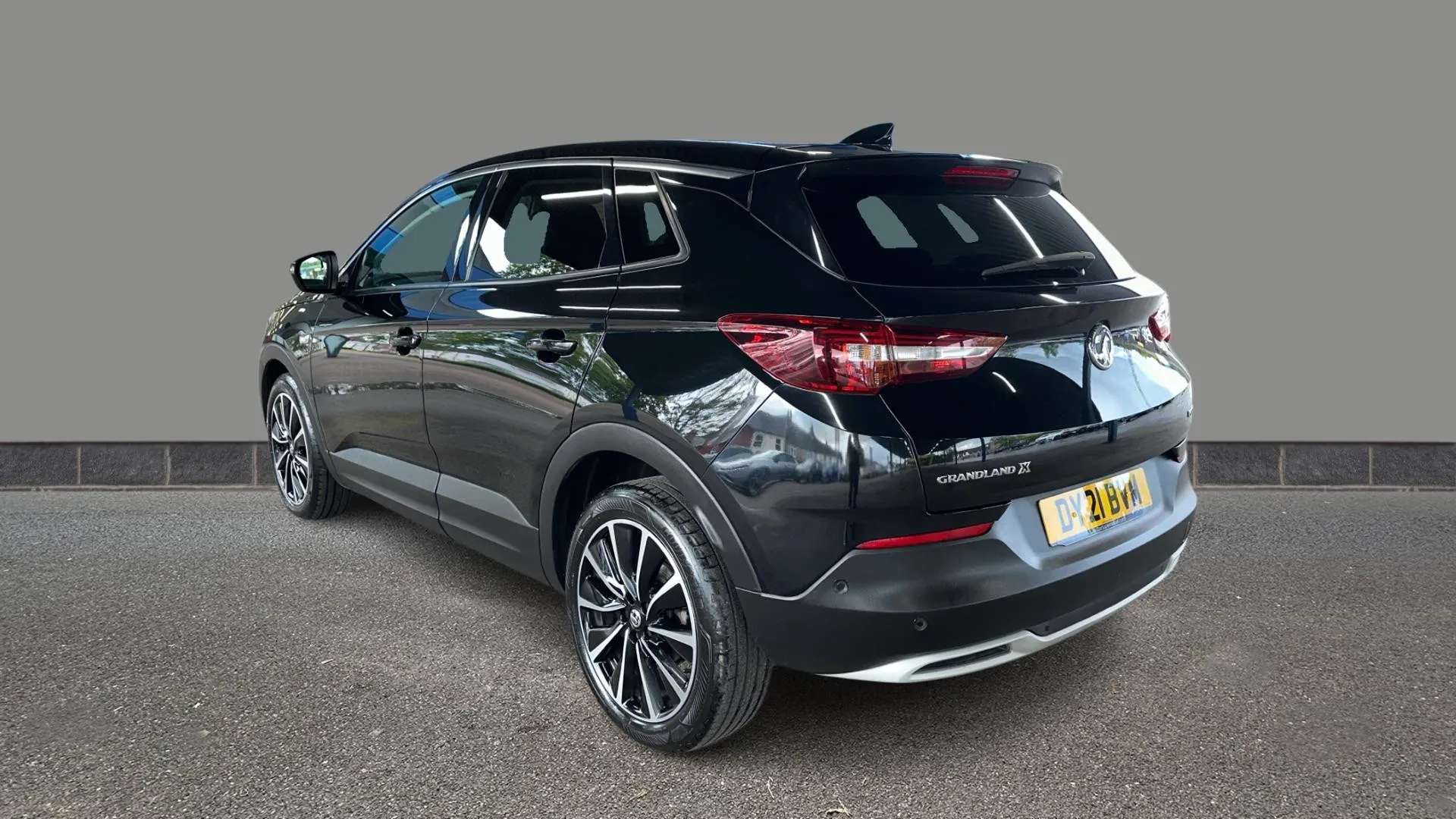 A 2021 VAUXHALL GRANDLAND X 1.2 Turbo Elite Nav A 2021 VAUXHALL GRANDLAND X 1.2 Turbo Elite Nav