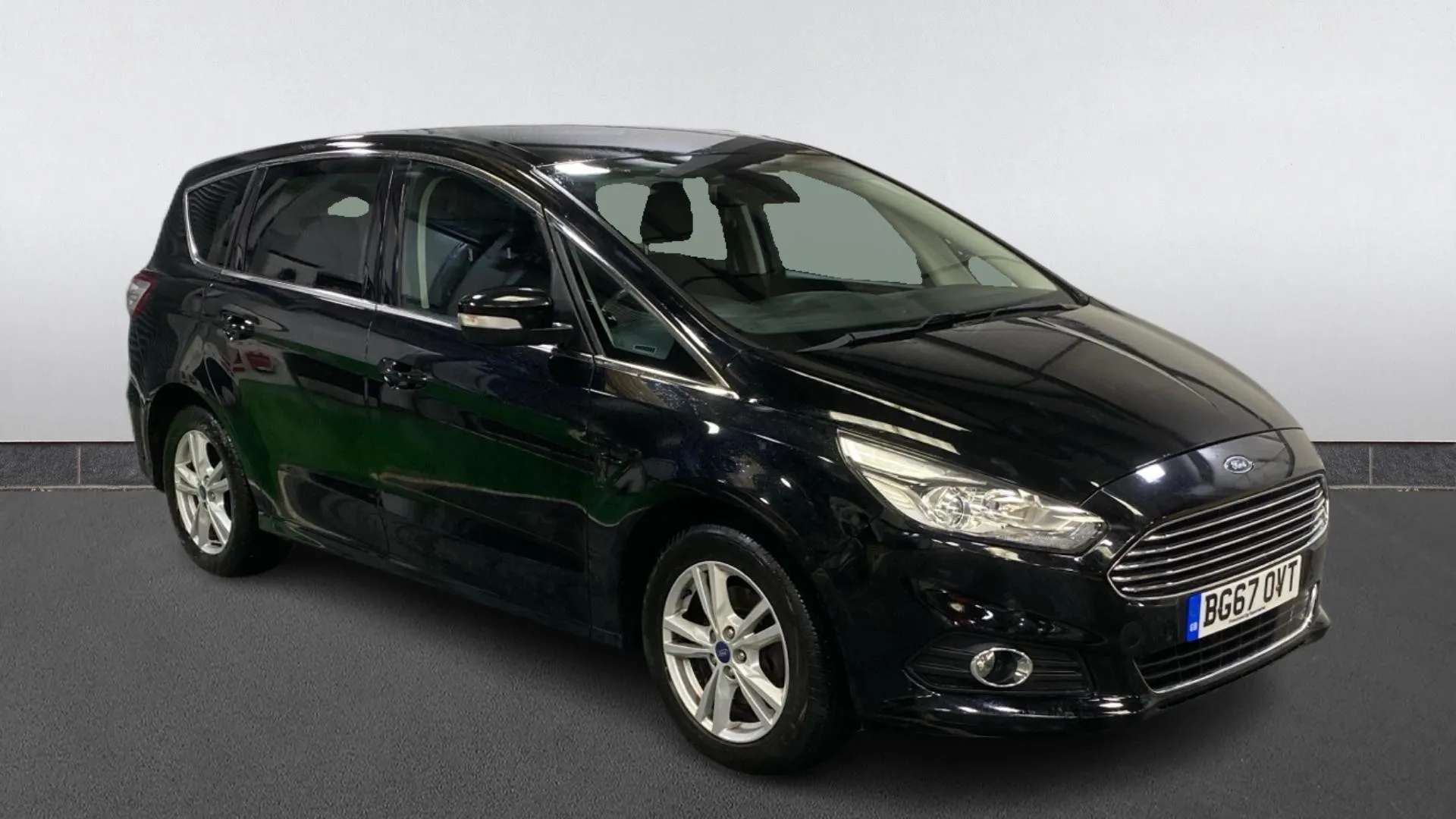 A 2017 FORD S-MAX 1.5 EcoBoost Titanium A 2017 FORD S-MAX 1.5 EcoBoost Titanium