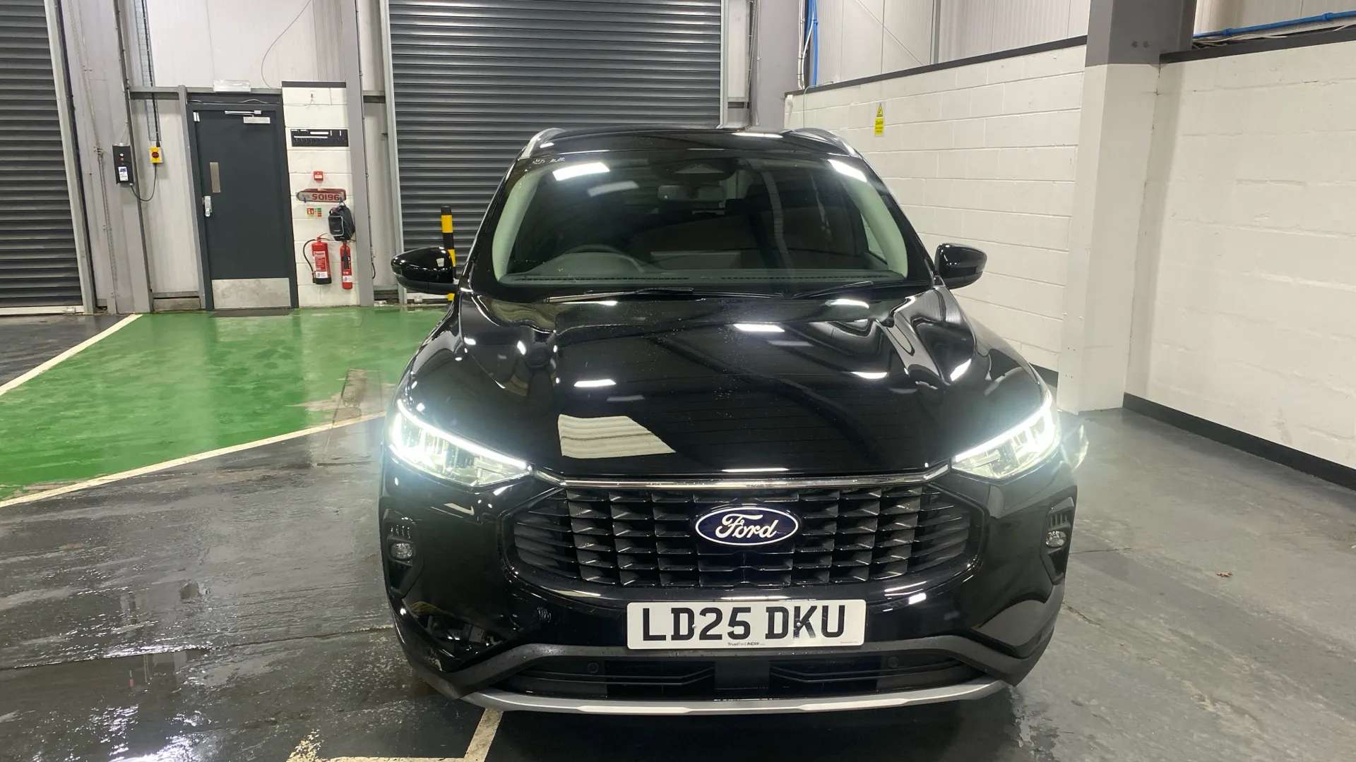 A 2025 FORD KUGA 1.5 EcoBoost Titanium A 2025 FORD KUGA 1.5 EcoBoost Titanium