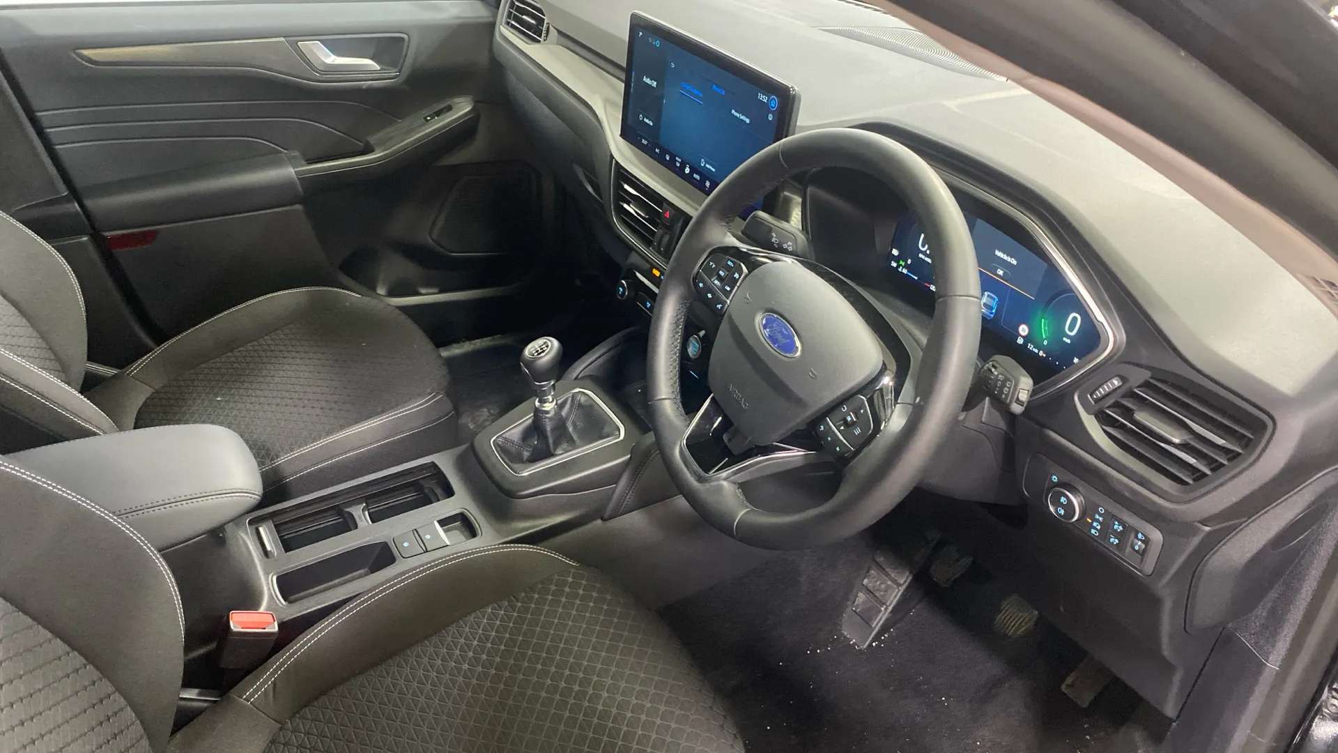 A 2025 FORD KUGA 1.5 EcoBoost Titanium A 2025 FORD KUGA 1.5 EcoBoost Titanium