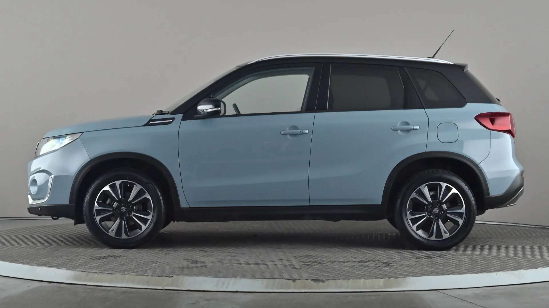 A 2019 SUZUKI VITARA 1.4 Boosterjet SZ5 A 2019 SUZUKI VITARA 1.4 Boosterjet SZ5