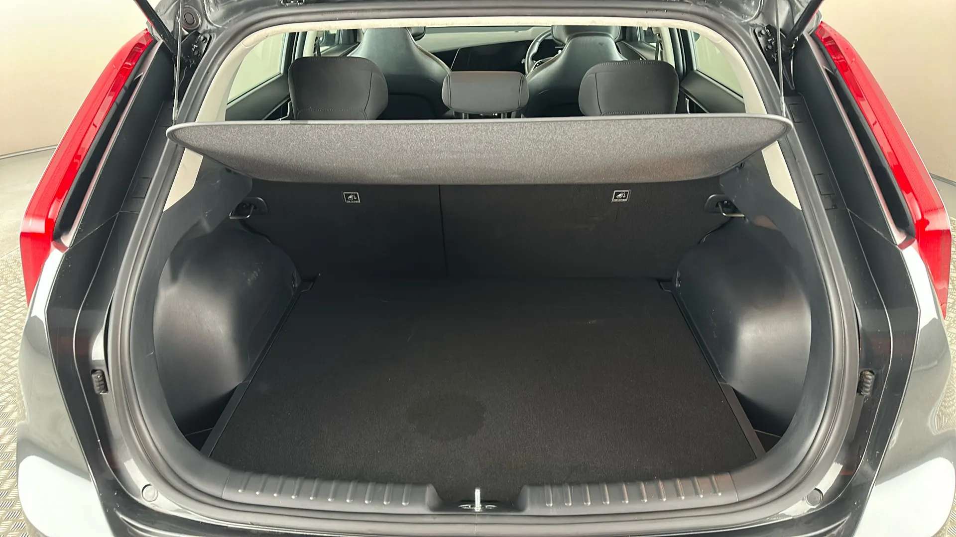 2025 KIA NIRO 2025 KIA NIRO