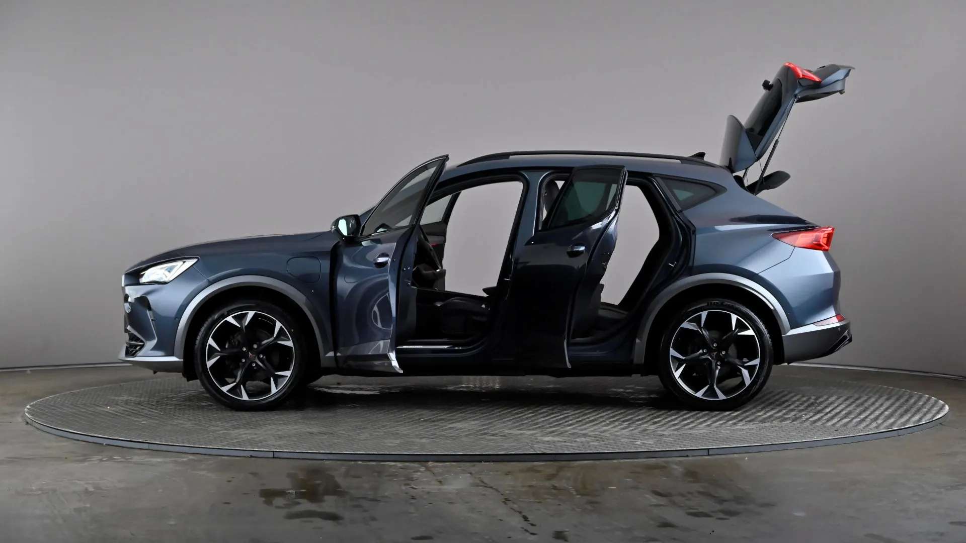 0 CUPRA FORMENTOR 0 CUPRA FORMENTOR