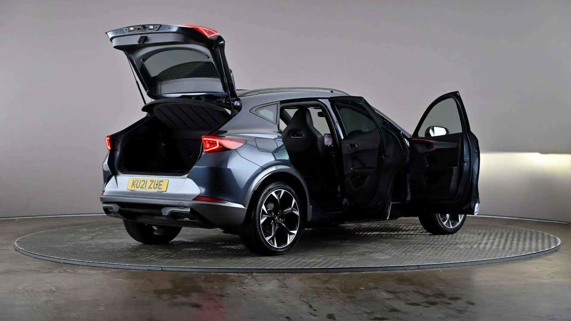 0 CUPRA FORMENTOR 0 CUPRA FORMENTOR