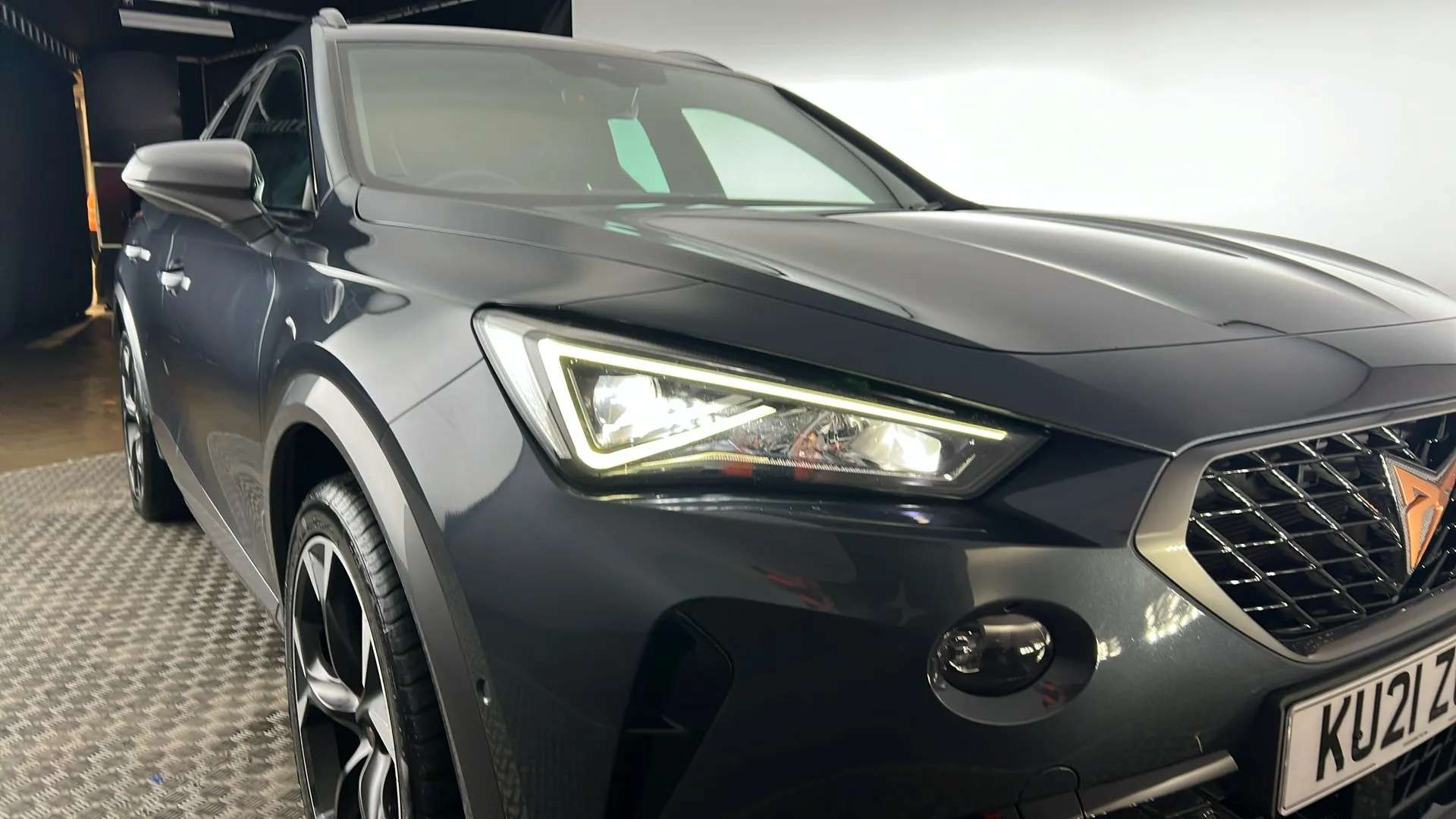 0 CUPRA FORMENTOR 0 CUPRA FORMENTOR