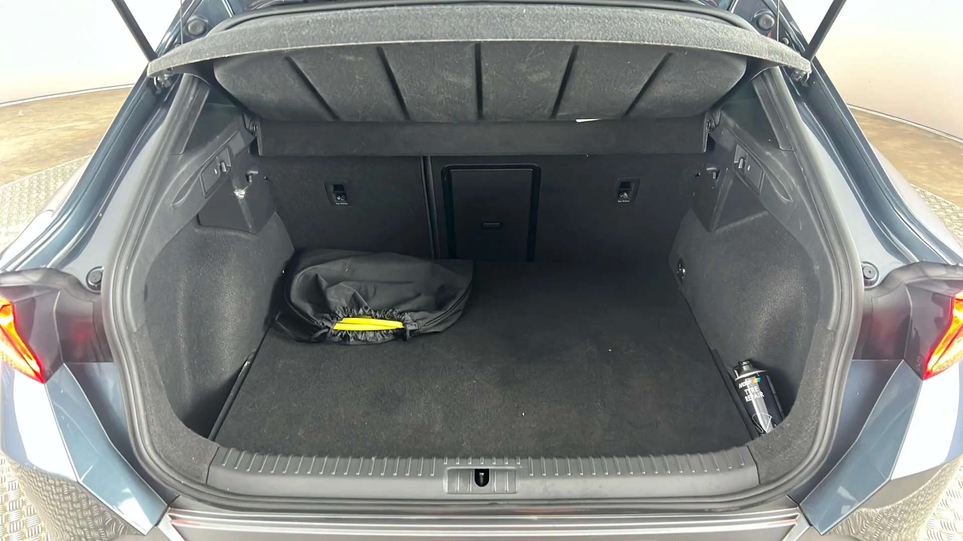 0 CUPRA FORMENTOR 0 CUPRA FORMENTOR