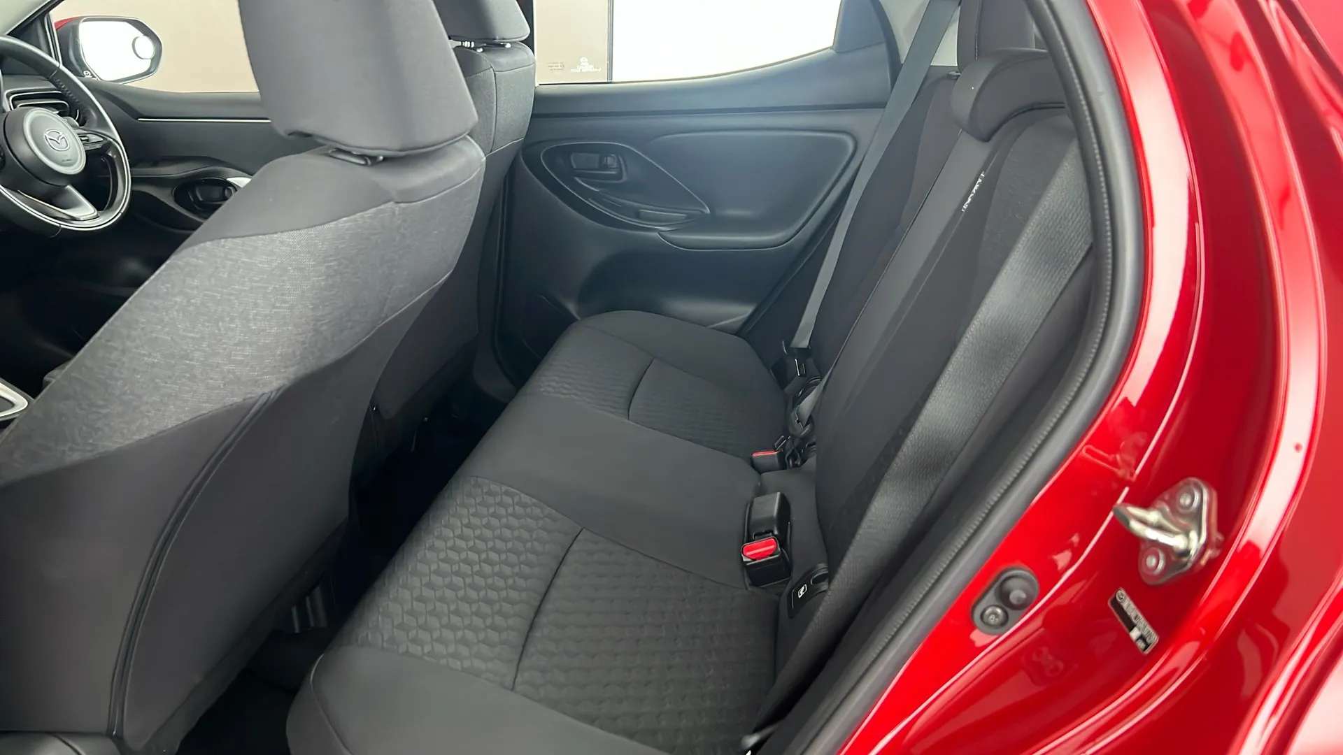 2023 MAZDA 2 HYBRID 2023 MAZDA 2 HYBRID