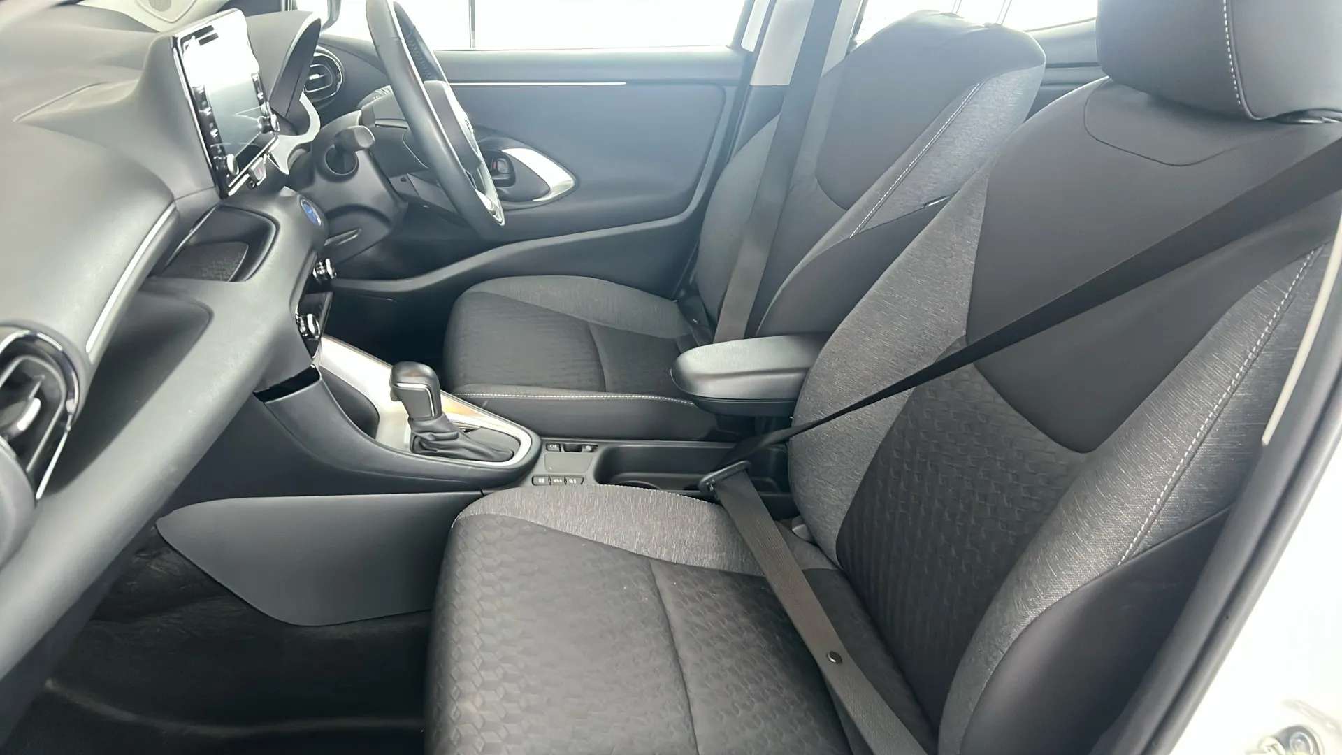 2023 MAZDA 2 HYBRID 2023 MAZDA 2 HYBRID