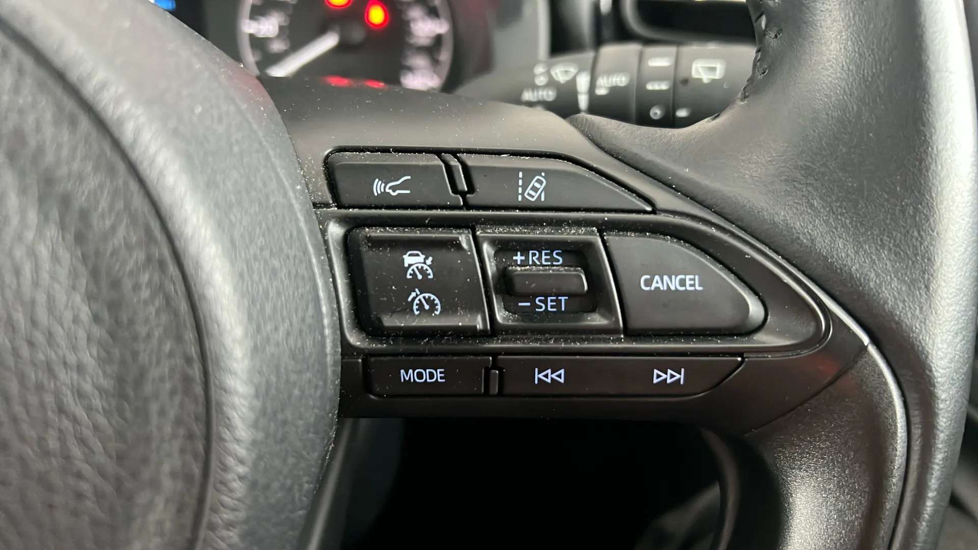 2023 MAZDA 2 HYBRID 2023 MAZDA 2 HYBRID