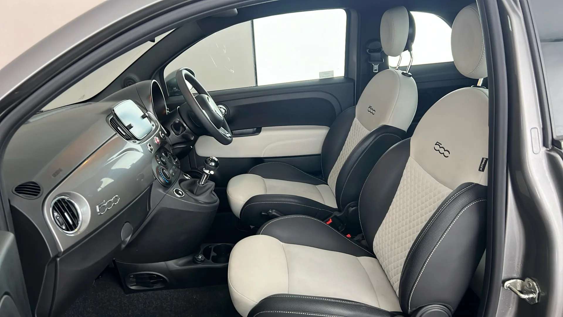 2023 FIAT 500 2023 FIAT 500