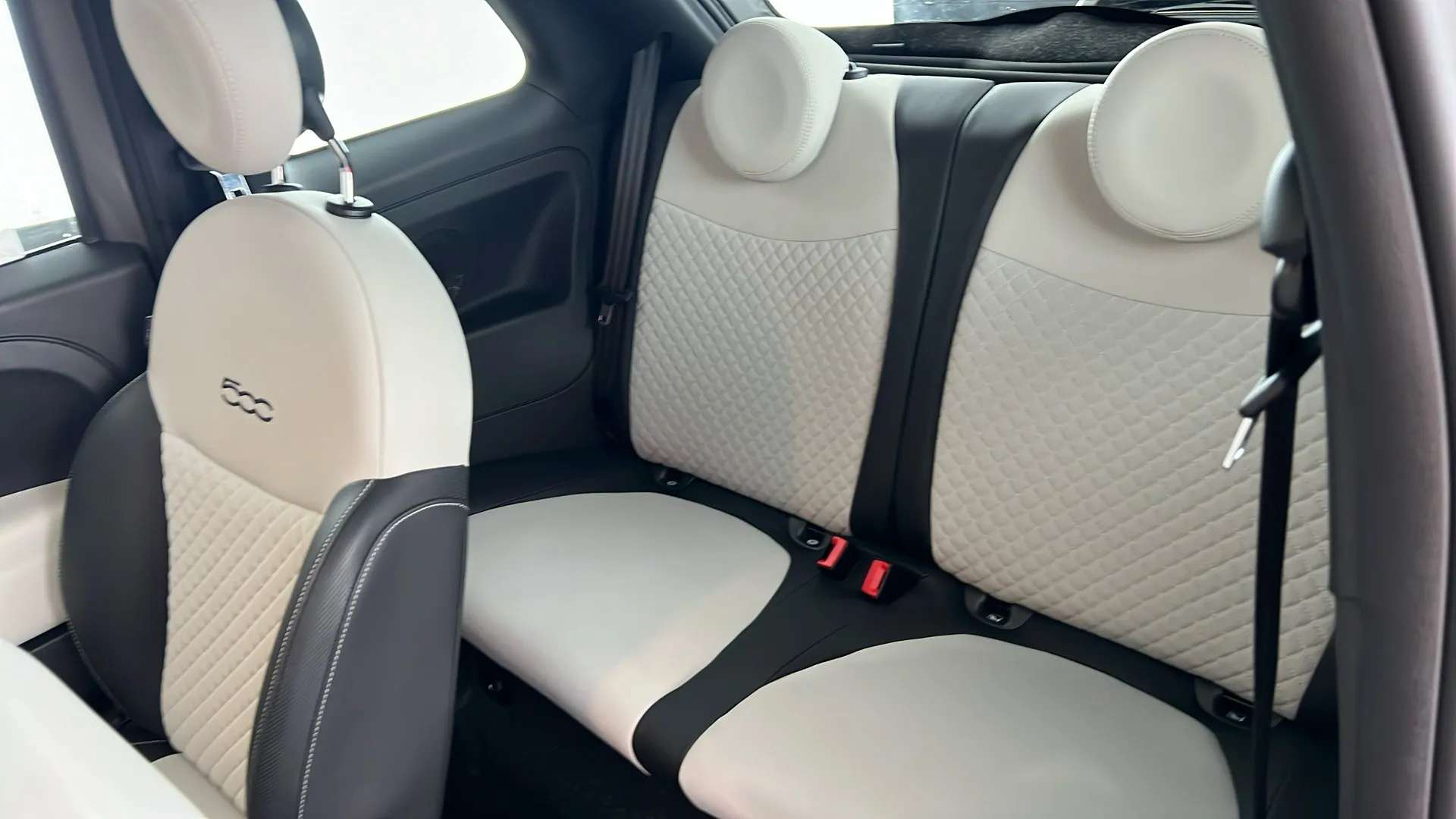 2022 FIAT 500 2022 FIAT 500