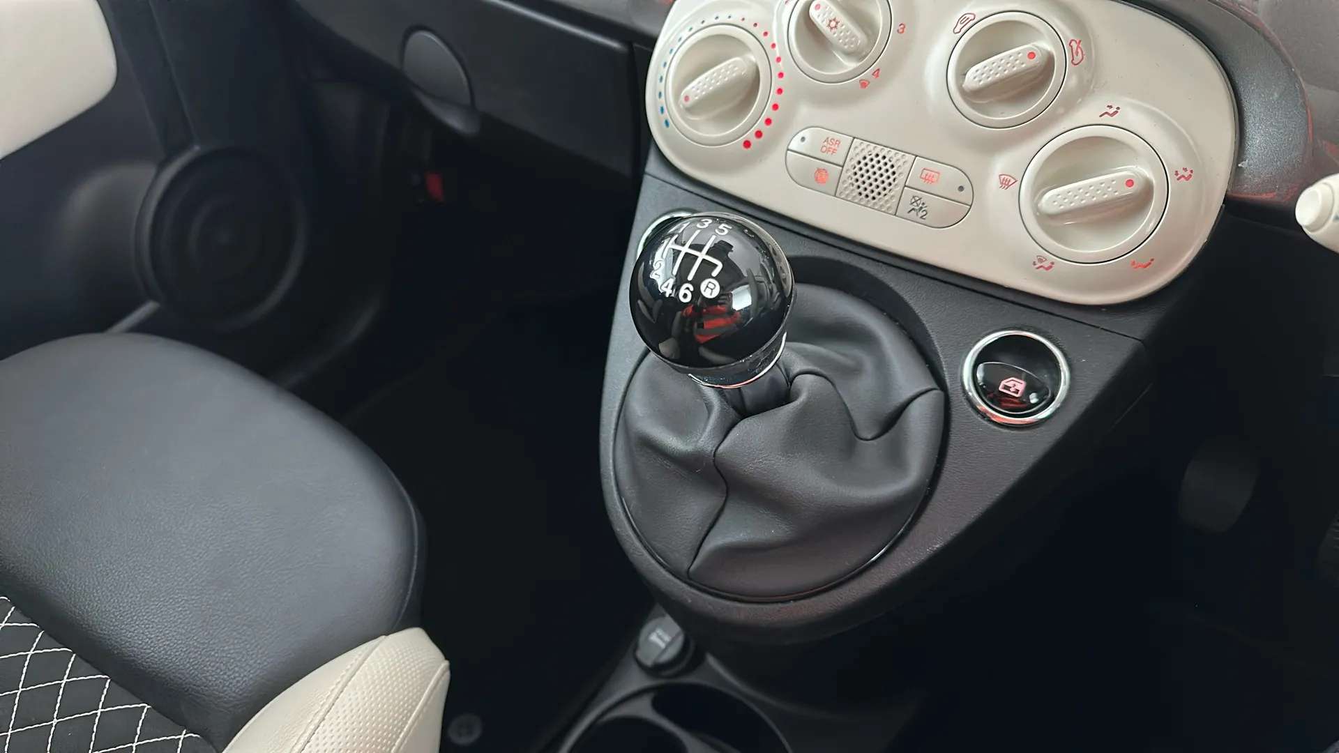2021 FIAT 500 2021 FIAT 500