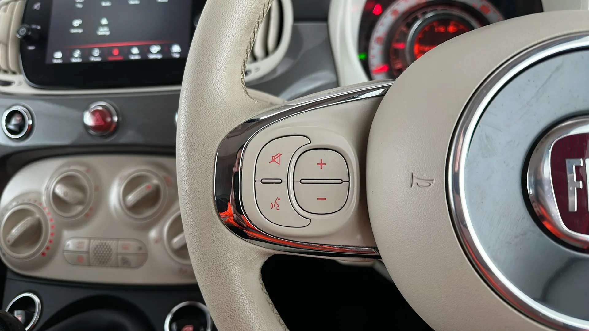 2021 FIAT 500 2021 FIAT 500