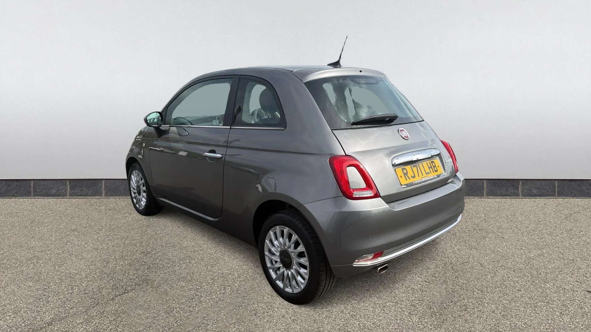 2021 FIAT 500 2021 FIAT 500