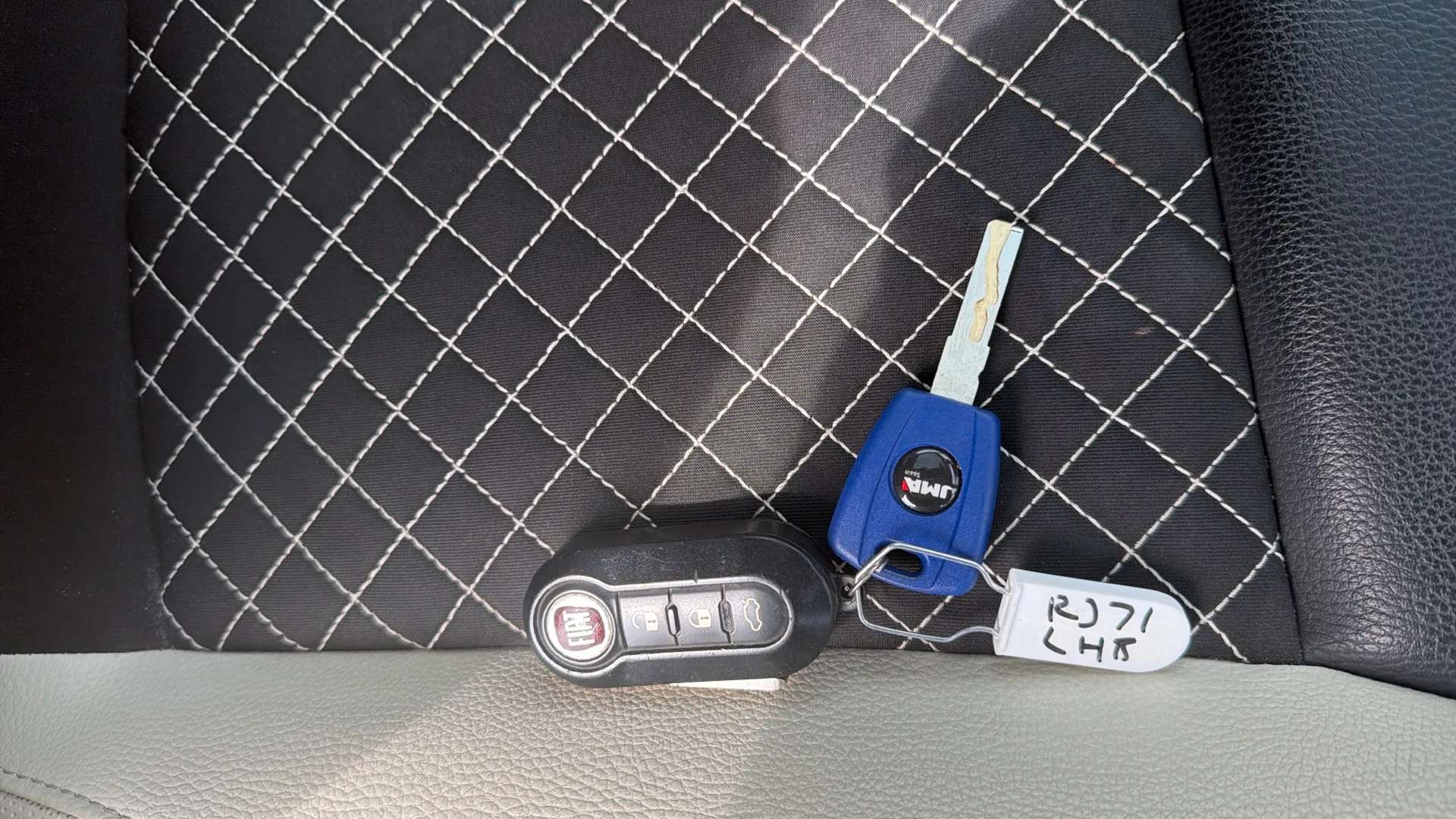 2021 FIAT 500 2021 FIAT 500