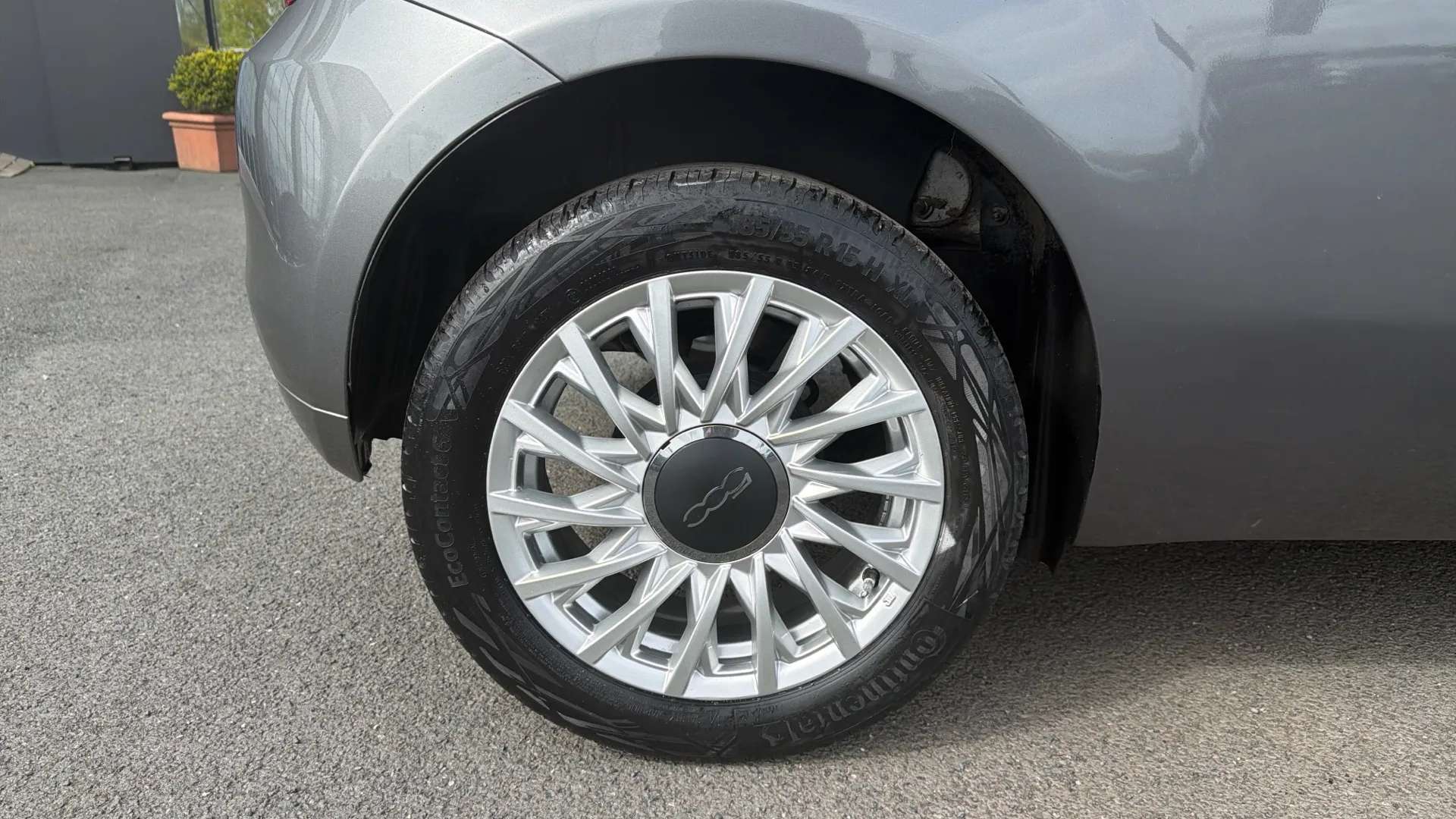 2021 FIAT 500 2021 FIAT 500