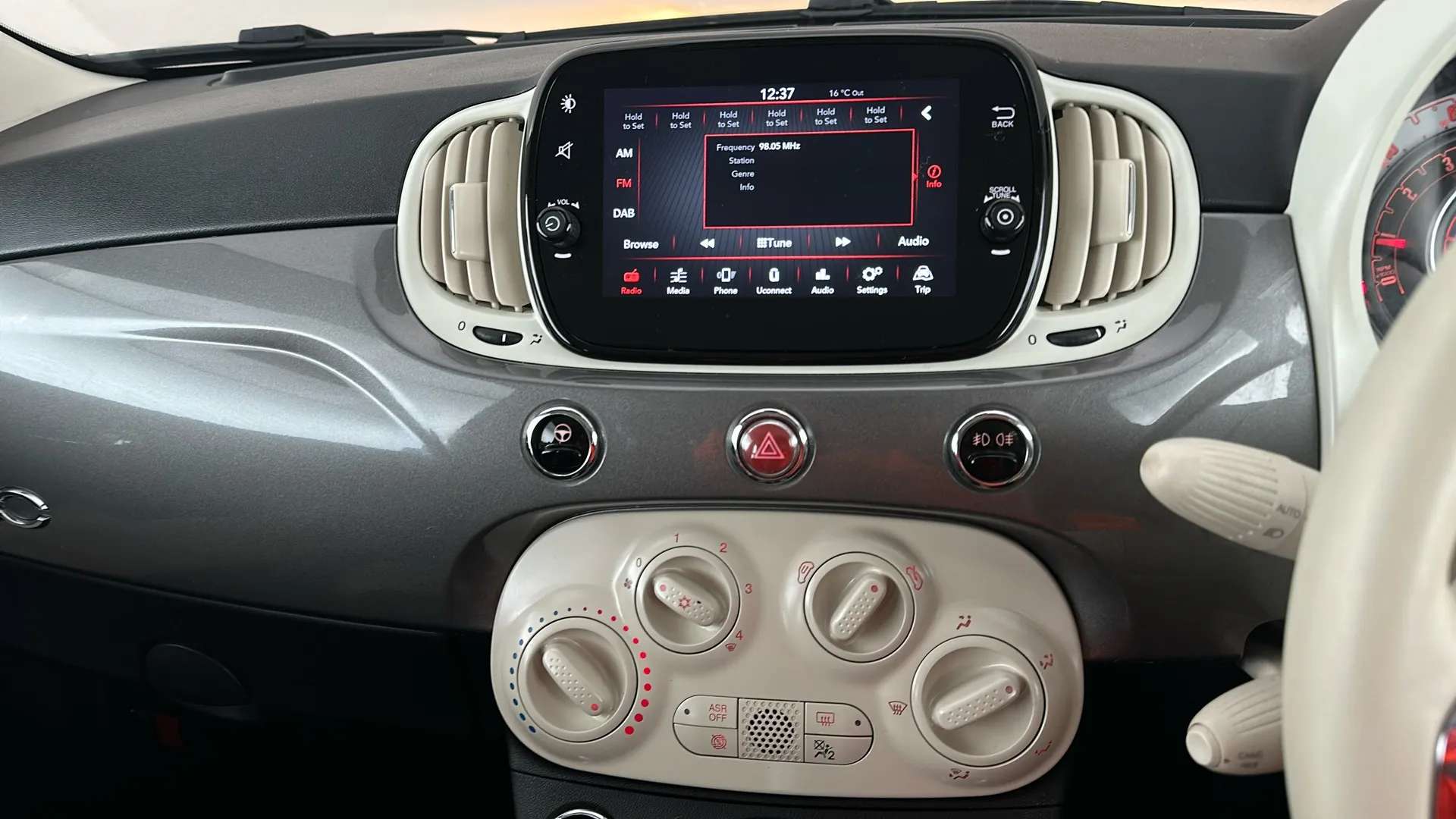 2022 FIAT 500 2022 FIAT 500