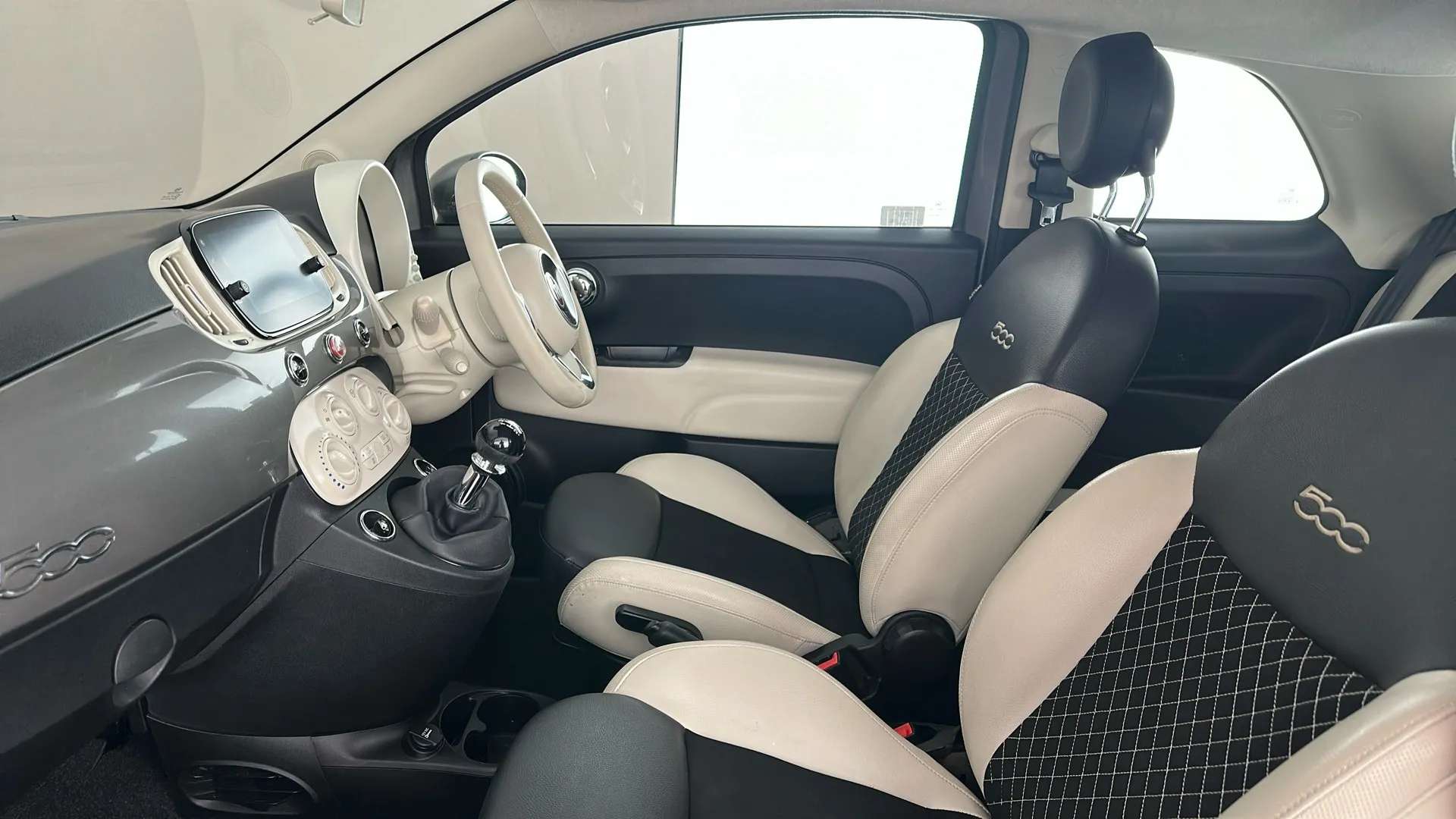 2022 FIAT 500 2022 FIAT 500