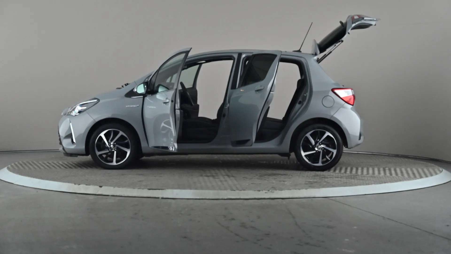 2019 TOYOTA YARIS 2019 TOYOTA YARIS