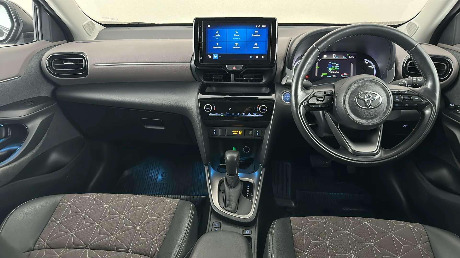 2022 TOYOTA YARIS CROSS 2022 TOYOTA YARIS CROSS