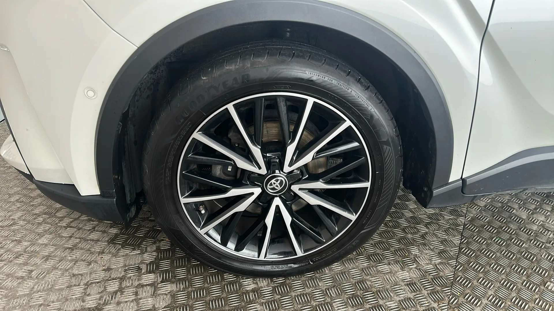 2020 TOYOTA C-HR 2020 TOYOTA C-HR