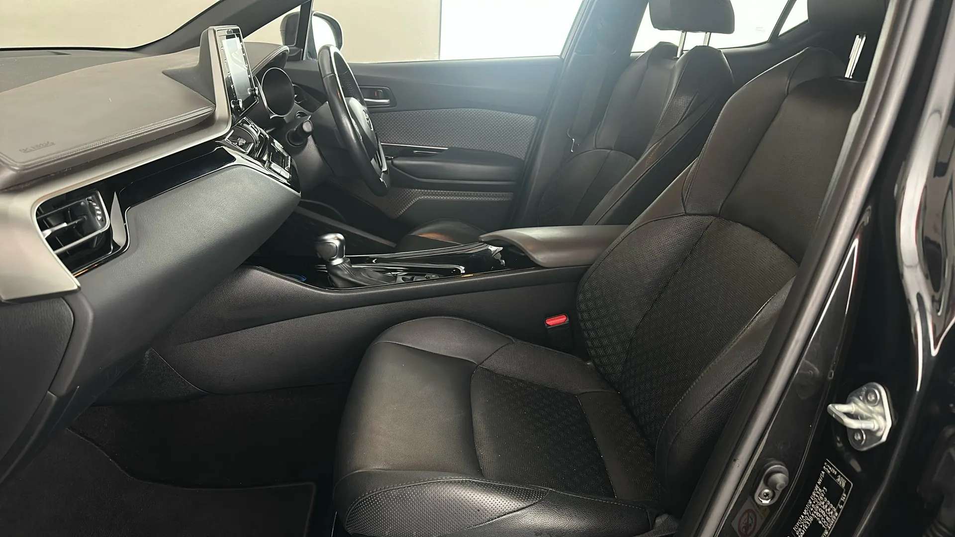 2020 TOYOTA C-HR 2020 TOYOTA C-HR