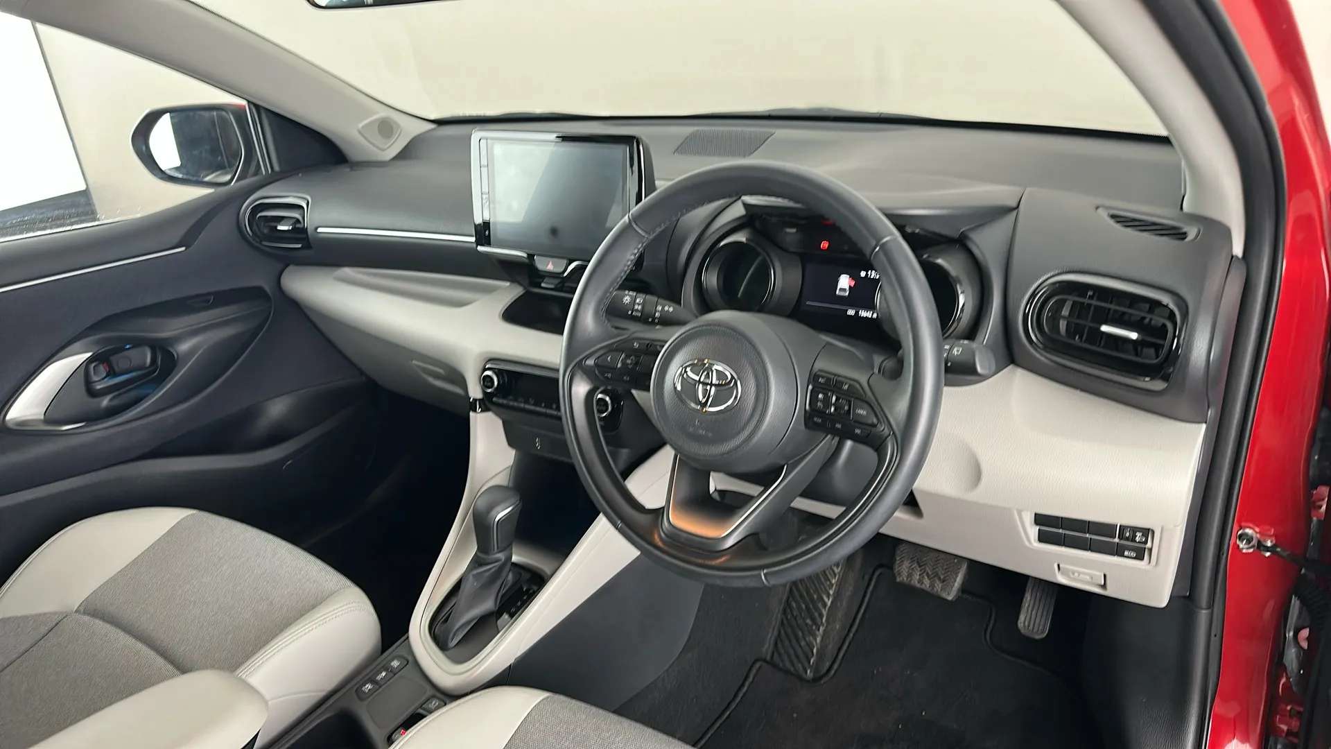 2023 TOYOTA YARIS 2023 TOYOTA YARIS