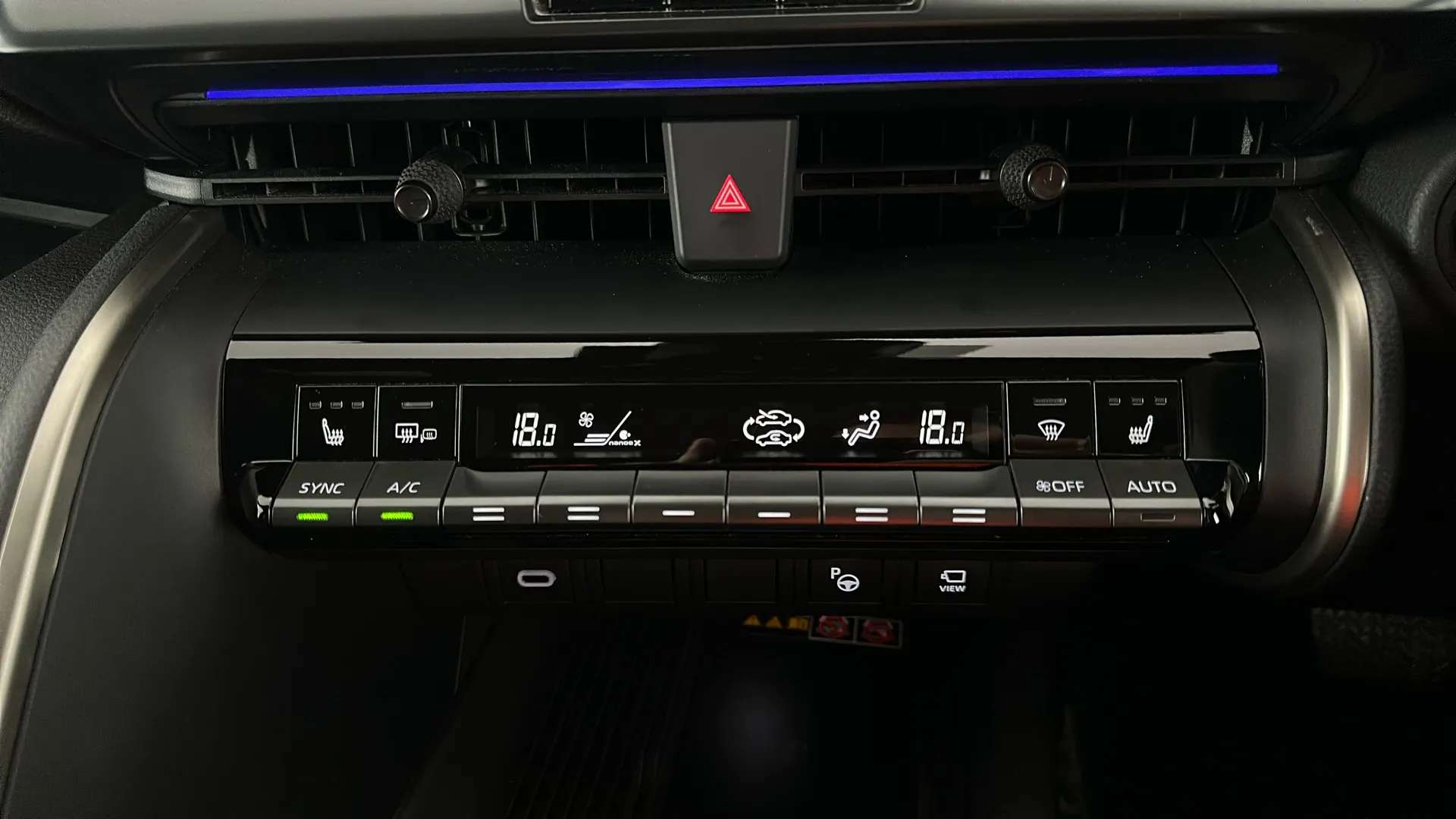 2024 TOYOTA C-HR 2024 TOYOTA C-HR