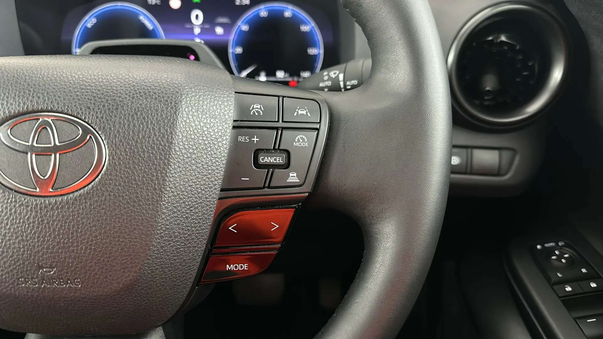 2024 TOYOTA C-HR 2024 TOYOTA C-HR