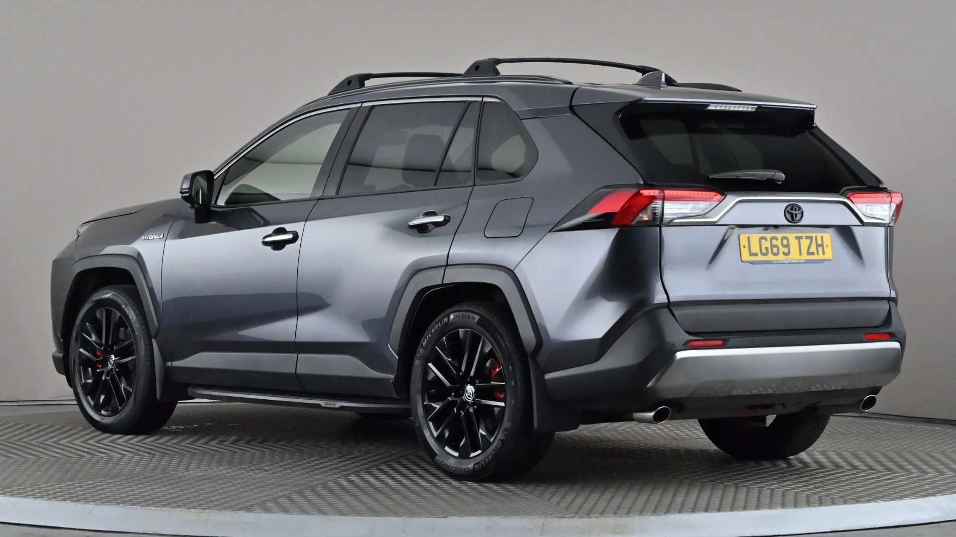 A 2019 TOYOTA RAV4 2.5 VVT-i Hybrid Excel CVT A 2019 TOYOTA RAV4 2.5 VVT-i Hybrid Excel CVT