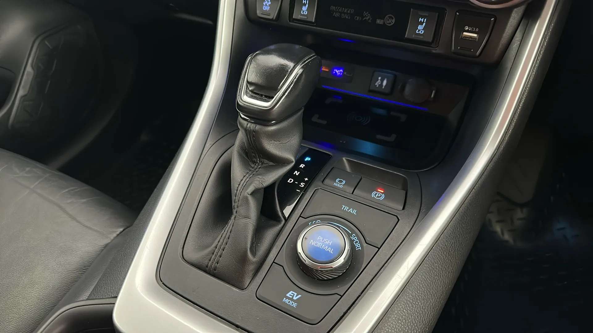 2019 TOYOTA RAV4 2019 TOYOTA RAV4