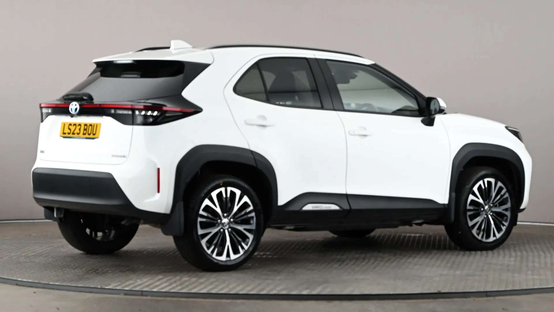 2023 TOYOTA YARIS CROSS 2023 TOYOTA YARIS CROSS