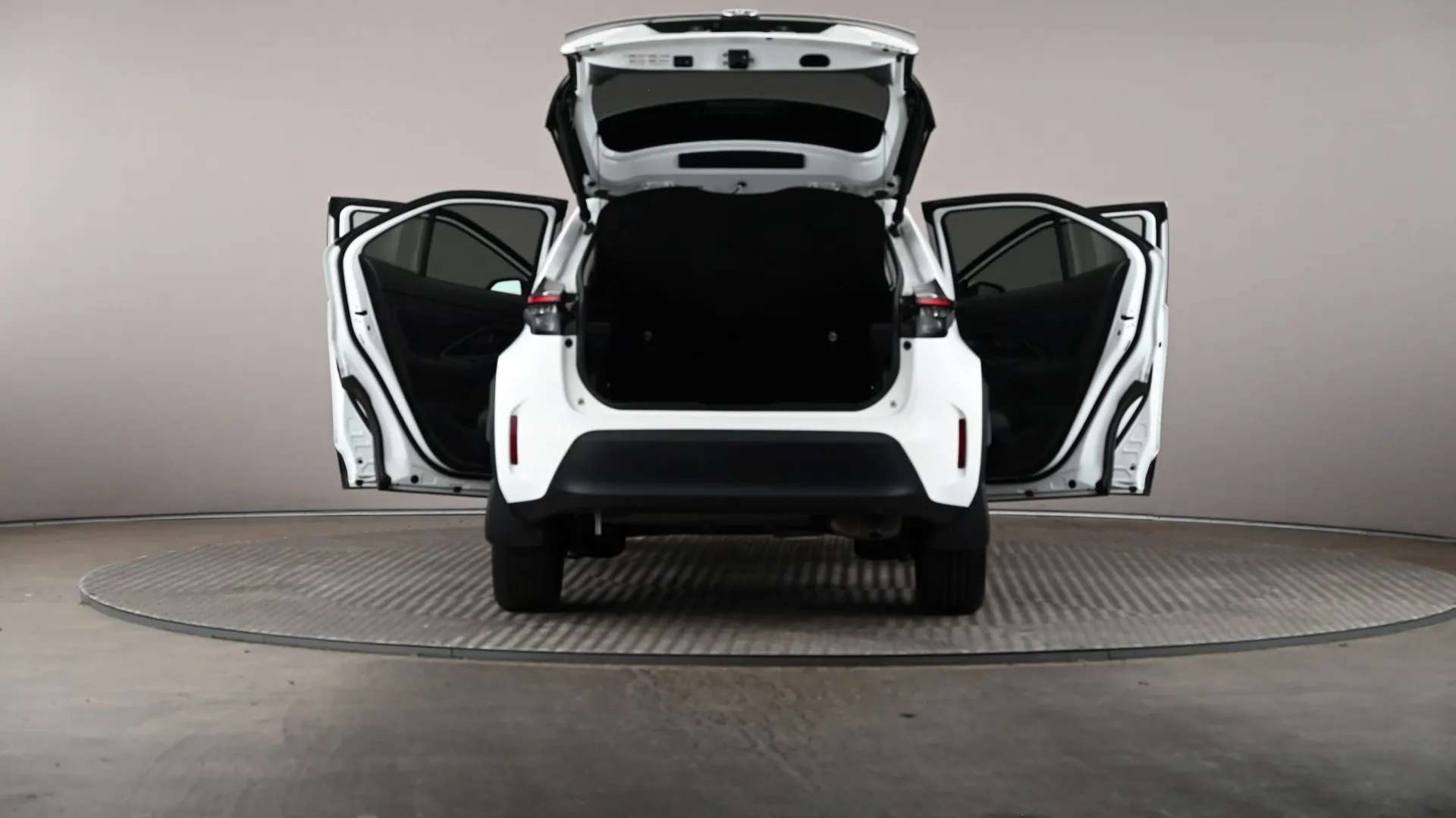 2023 TOYOTA YARIS CROSS 2023 TOYOTA YARIS CROSS