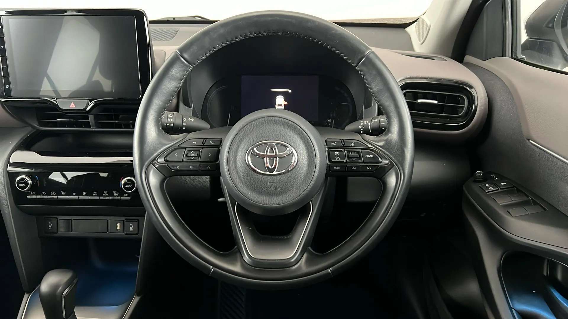 2023 TOYOTA YARIS CROSS 2023 TOYOTA YARIS CROSS