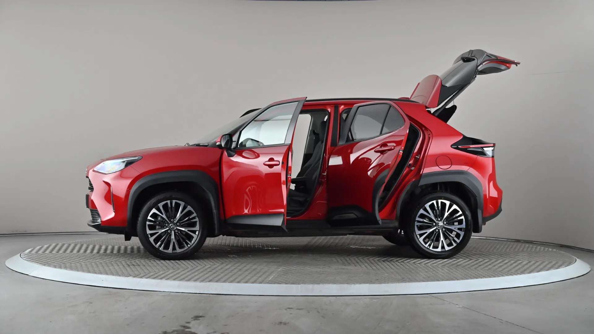 2023 TOYOTA YARIS CROSS 2023 TOYOTA YARIS CROSS