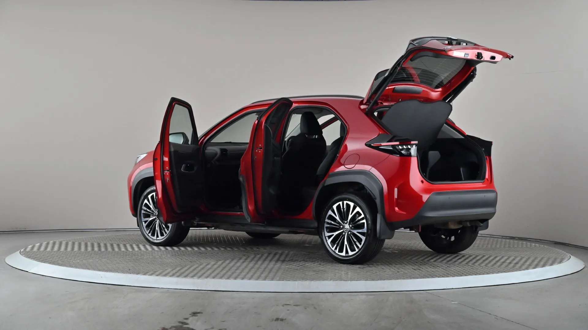 2023 TOYOTA YARIS CROSS 2023 TOYOTA YARIS CROSS