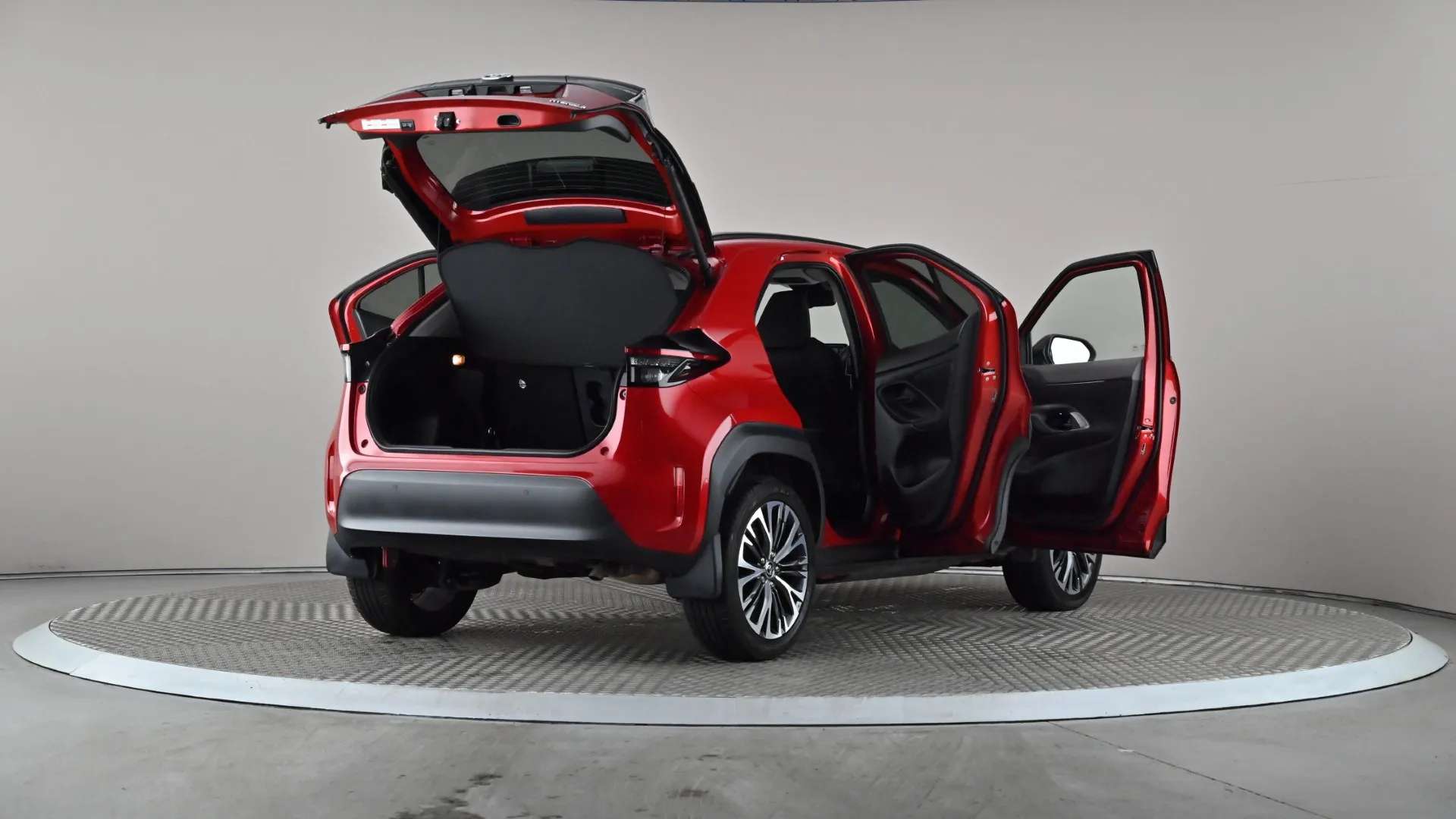 2023 TOYOTA YARIS CROSS 2023 TOYOTA YARIS CROSS