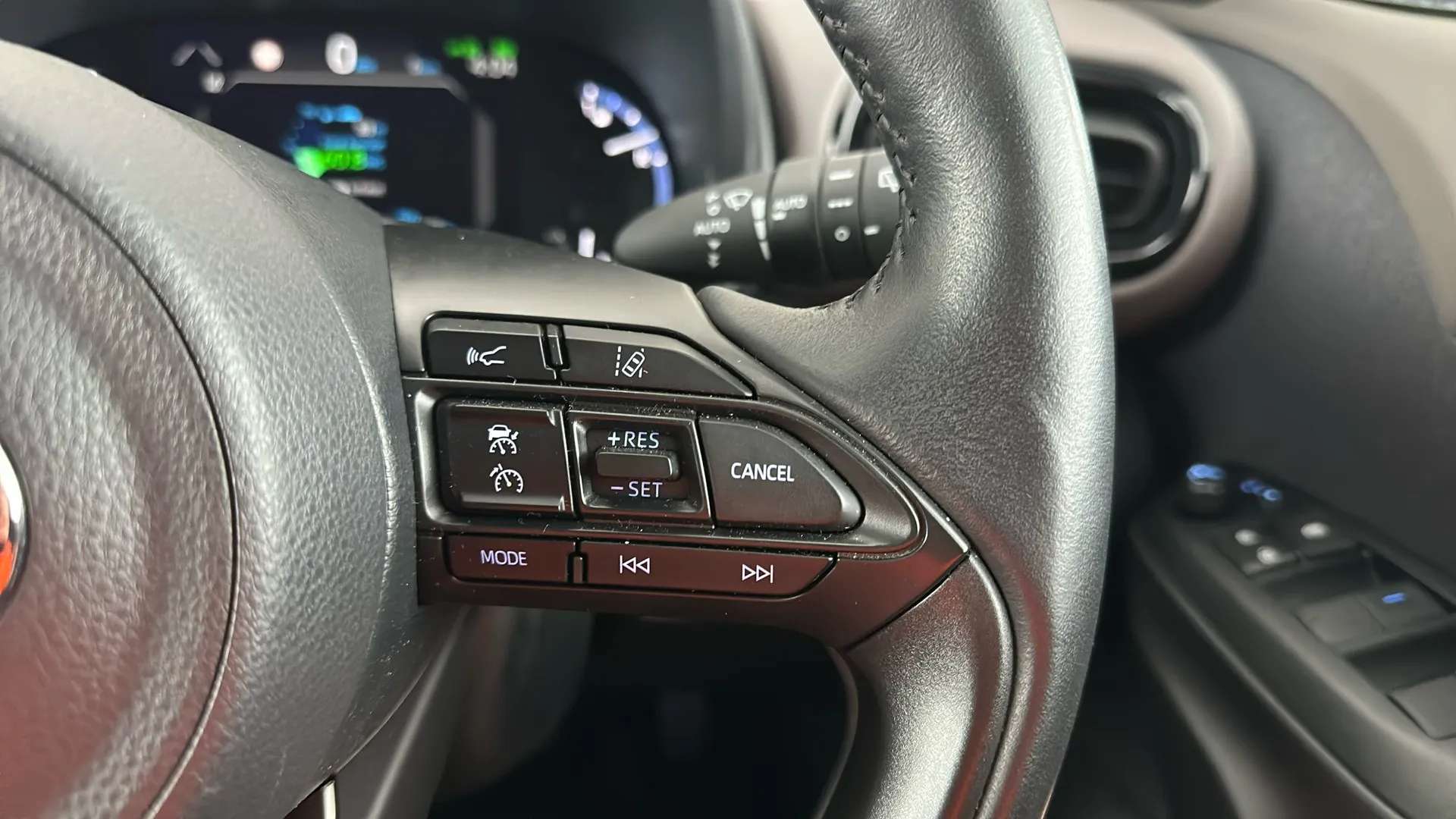 2023 TOYOTA YARIS CROSS 2023 TOYOTA YARIS CROSS