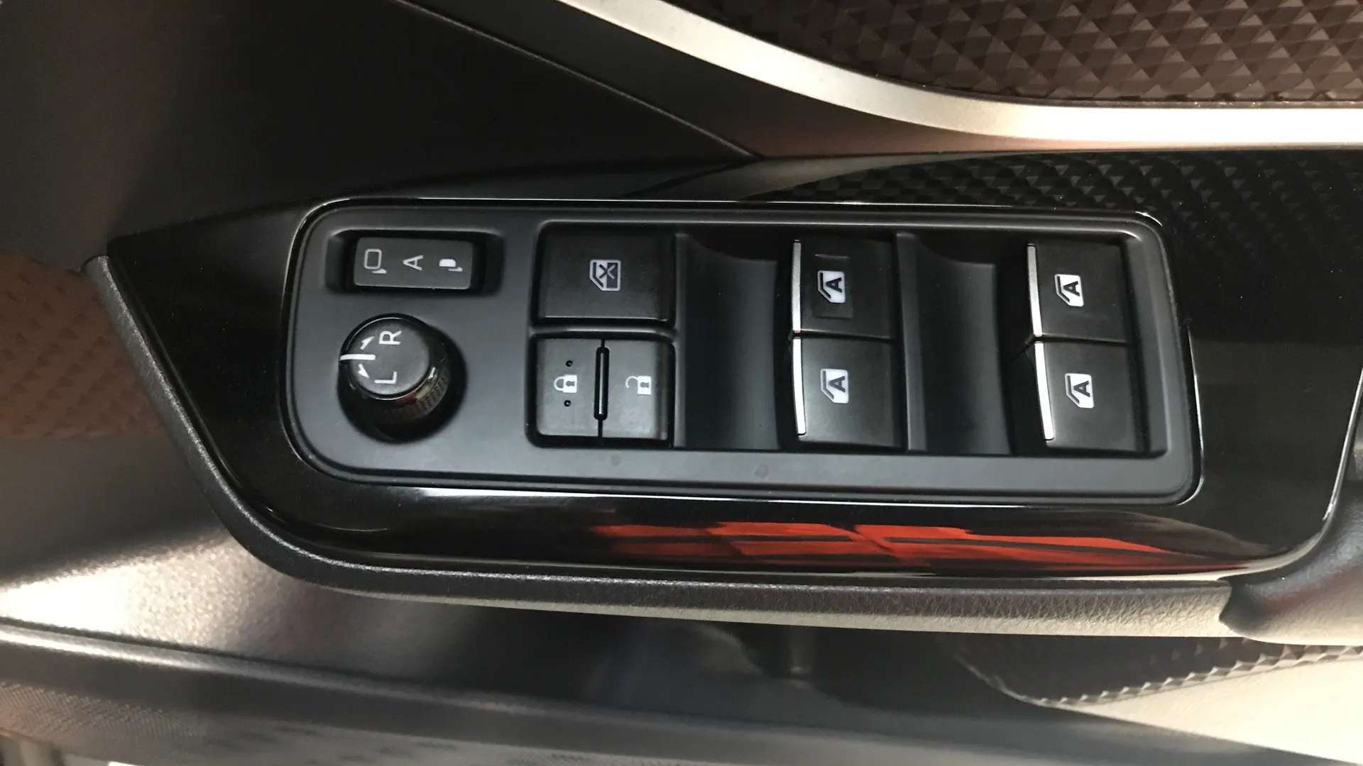 2018 TOYOTA C-HR 2018 TOYOTA C-HR